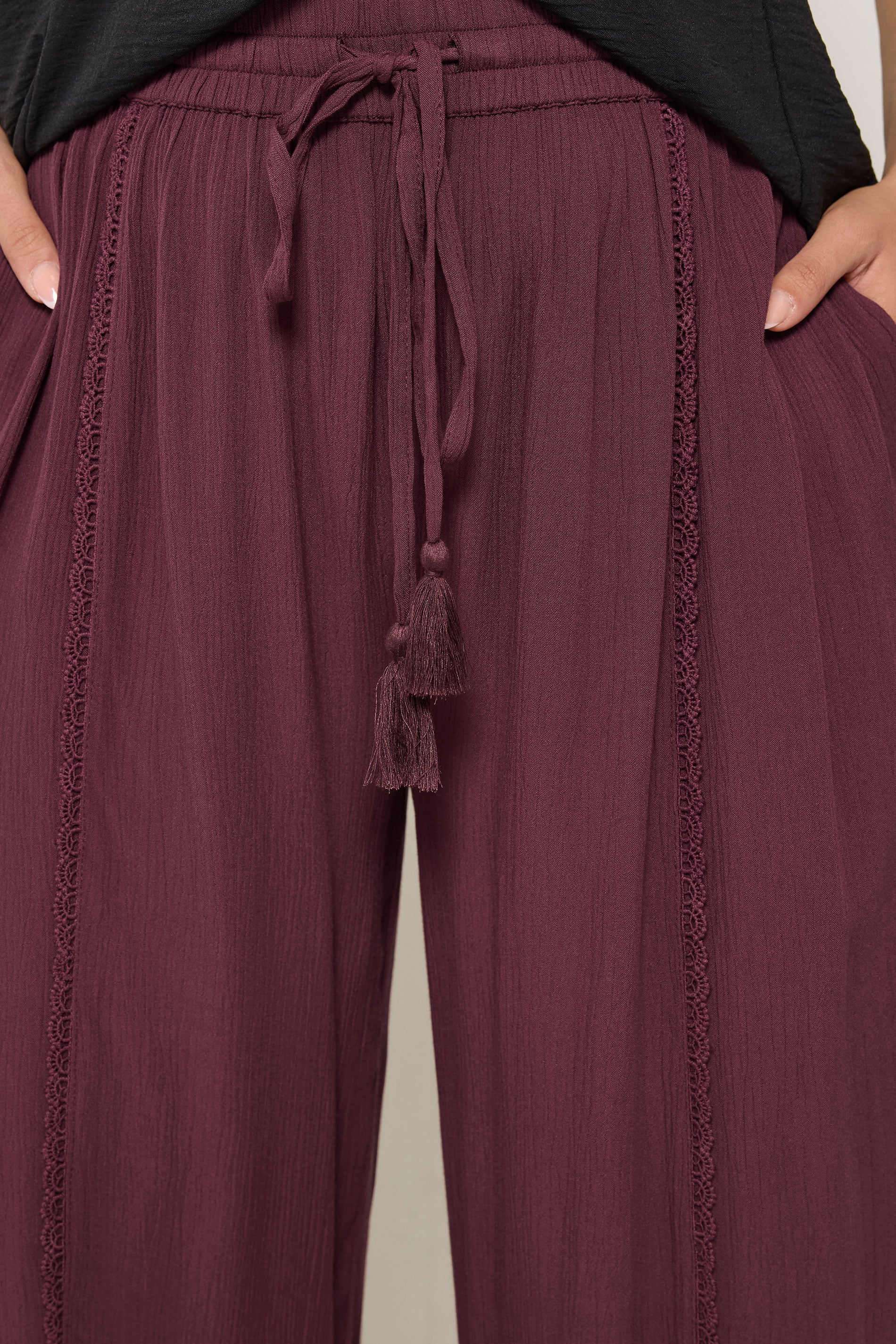 YOURS Plus Size Berry Red Scallop Crinkle Cropped Trousers | Yours Clothing 4