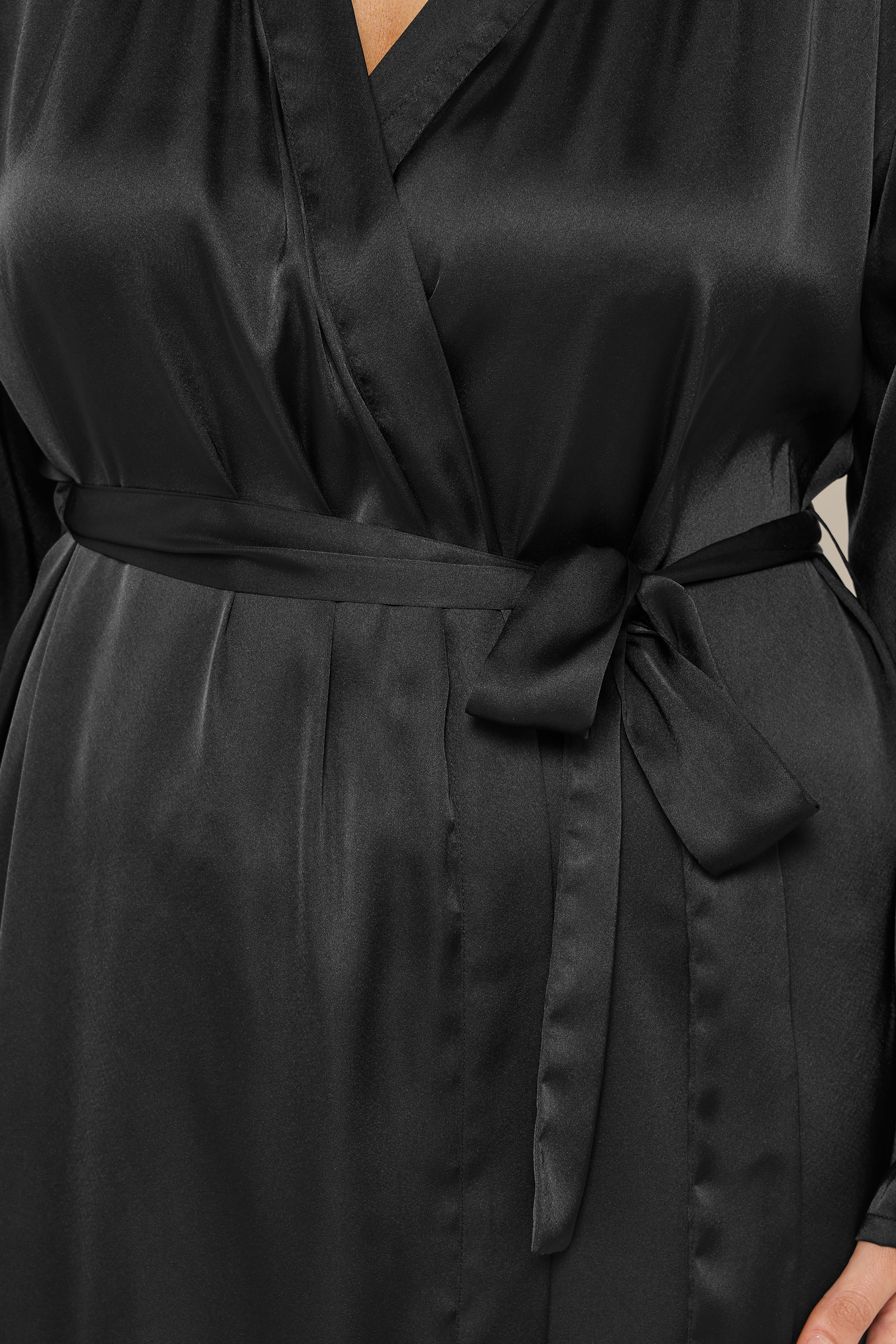 YOURS Plus Size Black Satin Robe | Yours Clothing 5