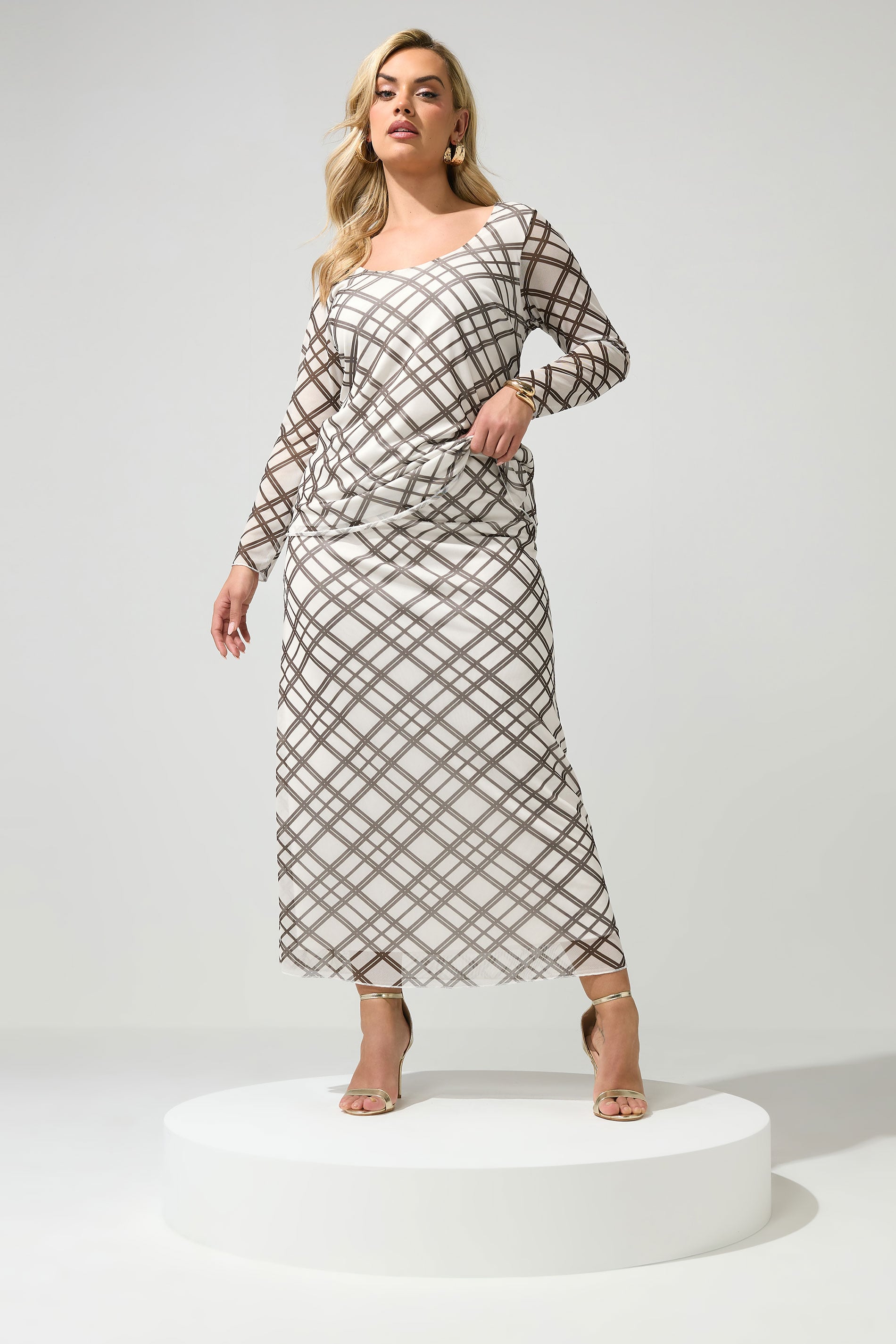 YOURS LONDON Plus Size Ivory White & Brown Check Top | Yours Clothing 3