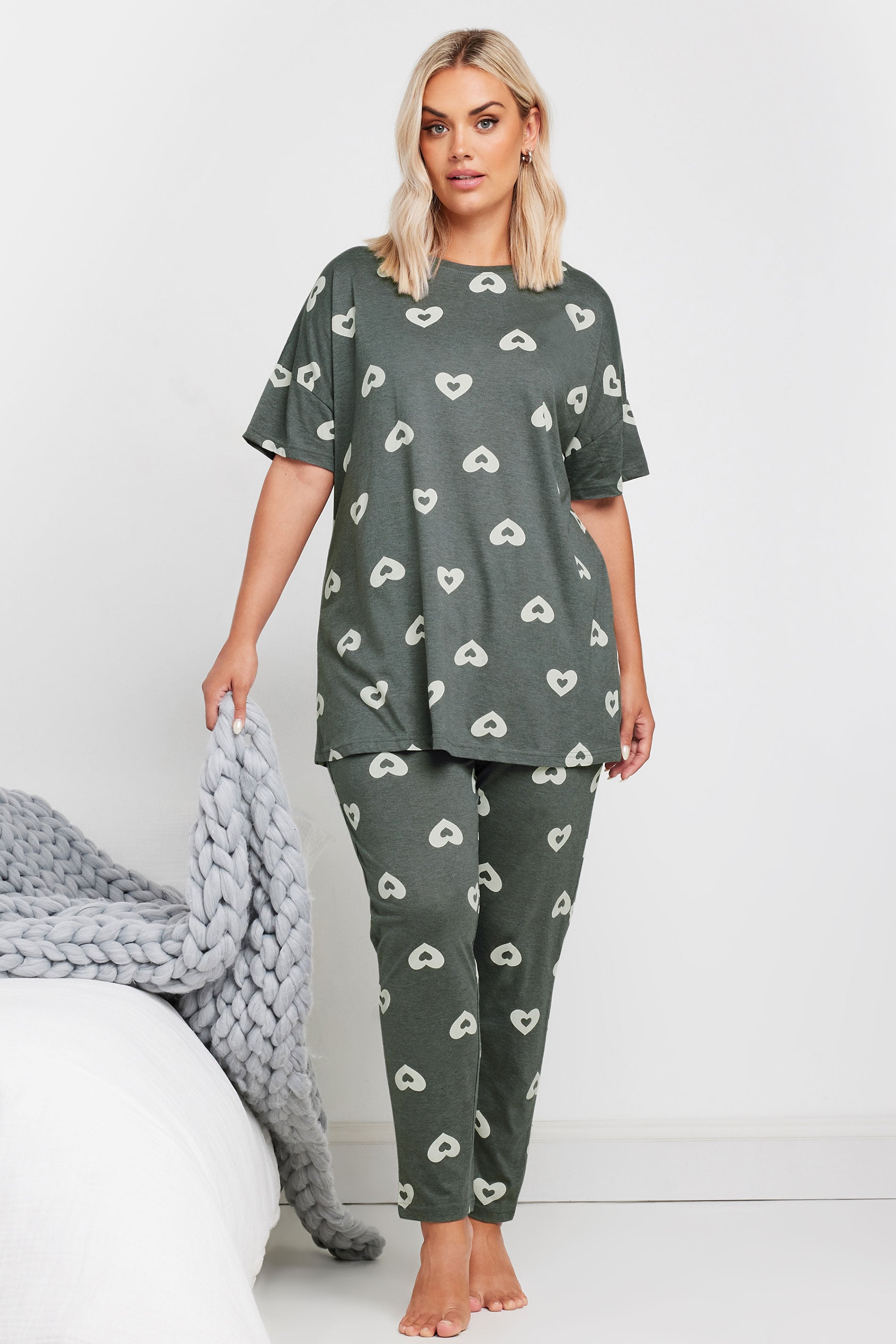 YOURS Plus Size Grey Heart Print Pyjama Set | Yours Clothing 3
