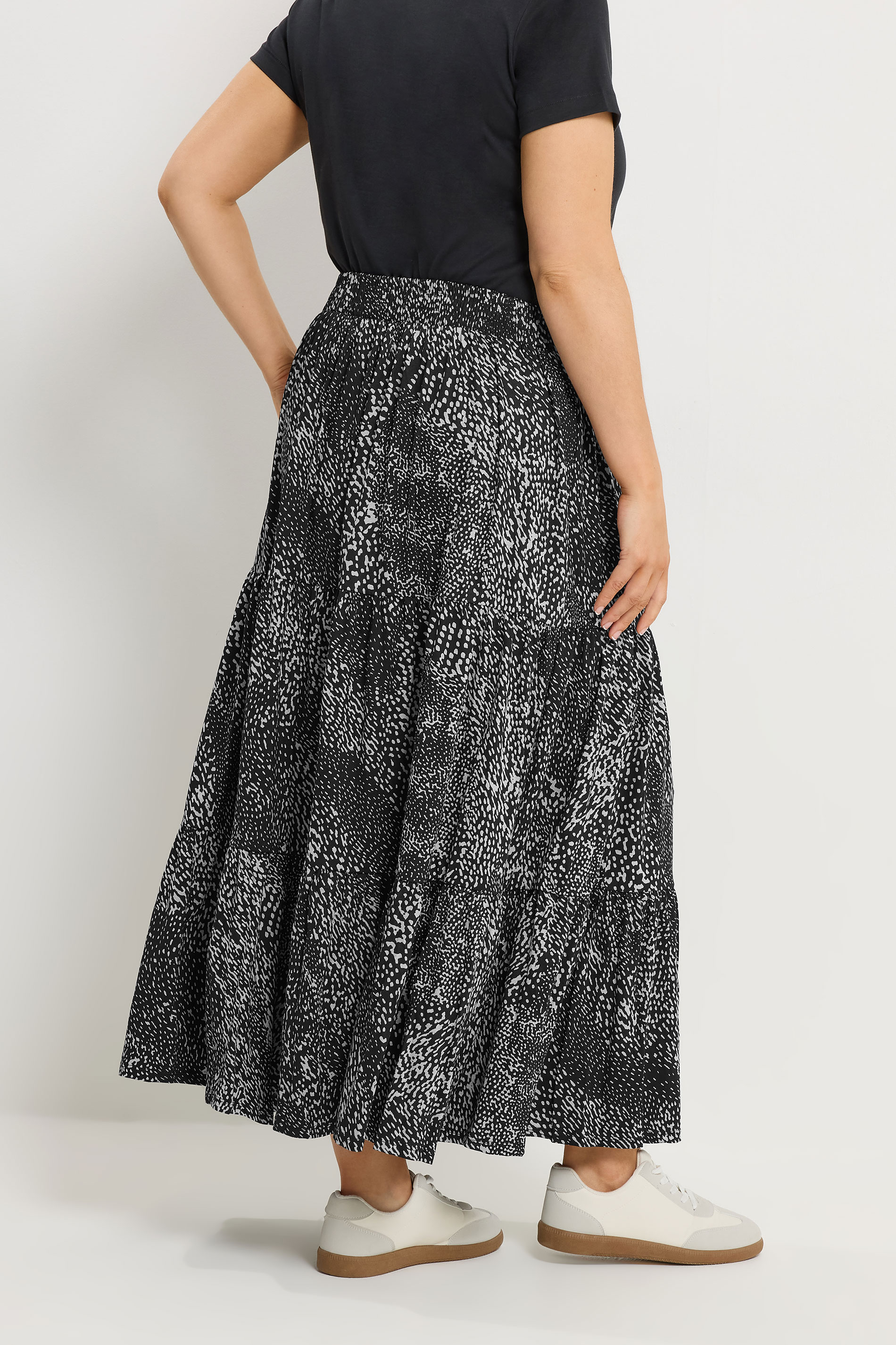 YOURS Plus Size Black Abstract Print Tiered Skirt | Yours Clothing 2