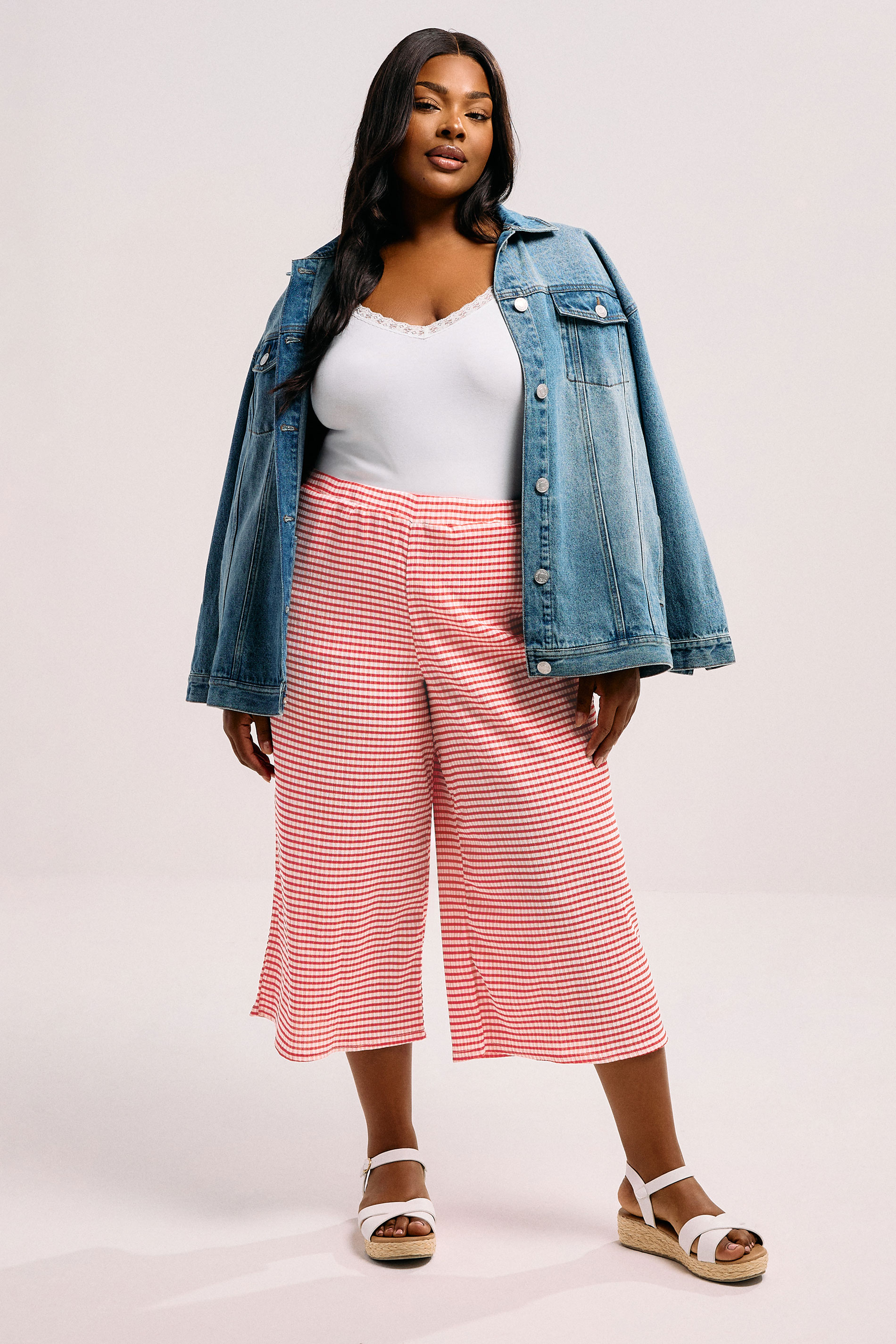 YOURS Plus Size Red Gingham Textured Midaxi Culottes | Yours Clothing 2