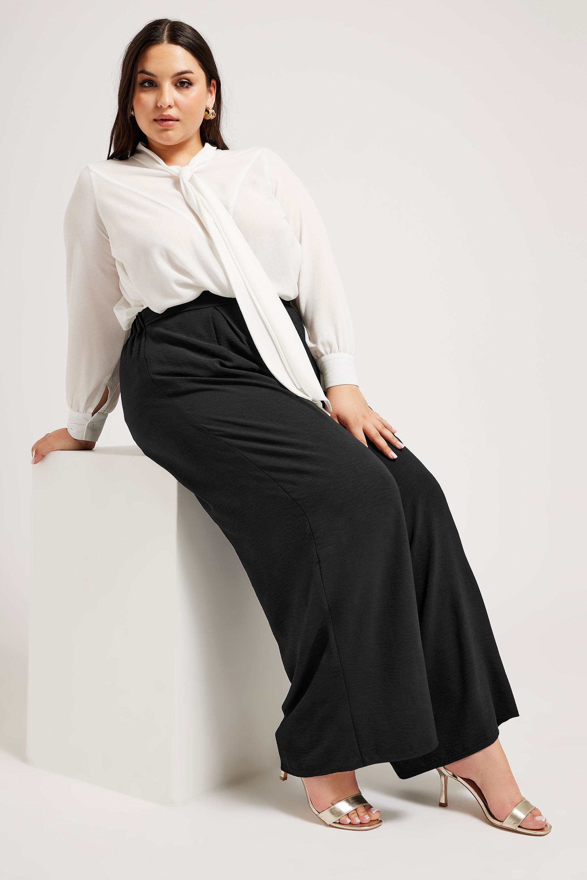 YOURS LONDON Plus Size Black Crepe Wide Leg Trousers | Yours Clothing 1