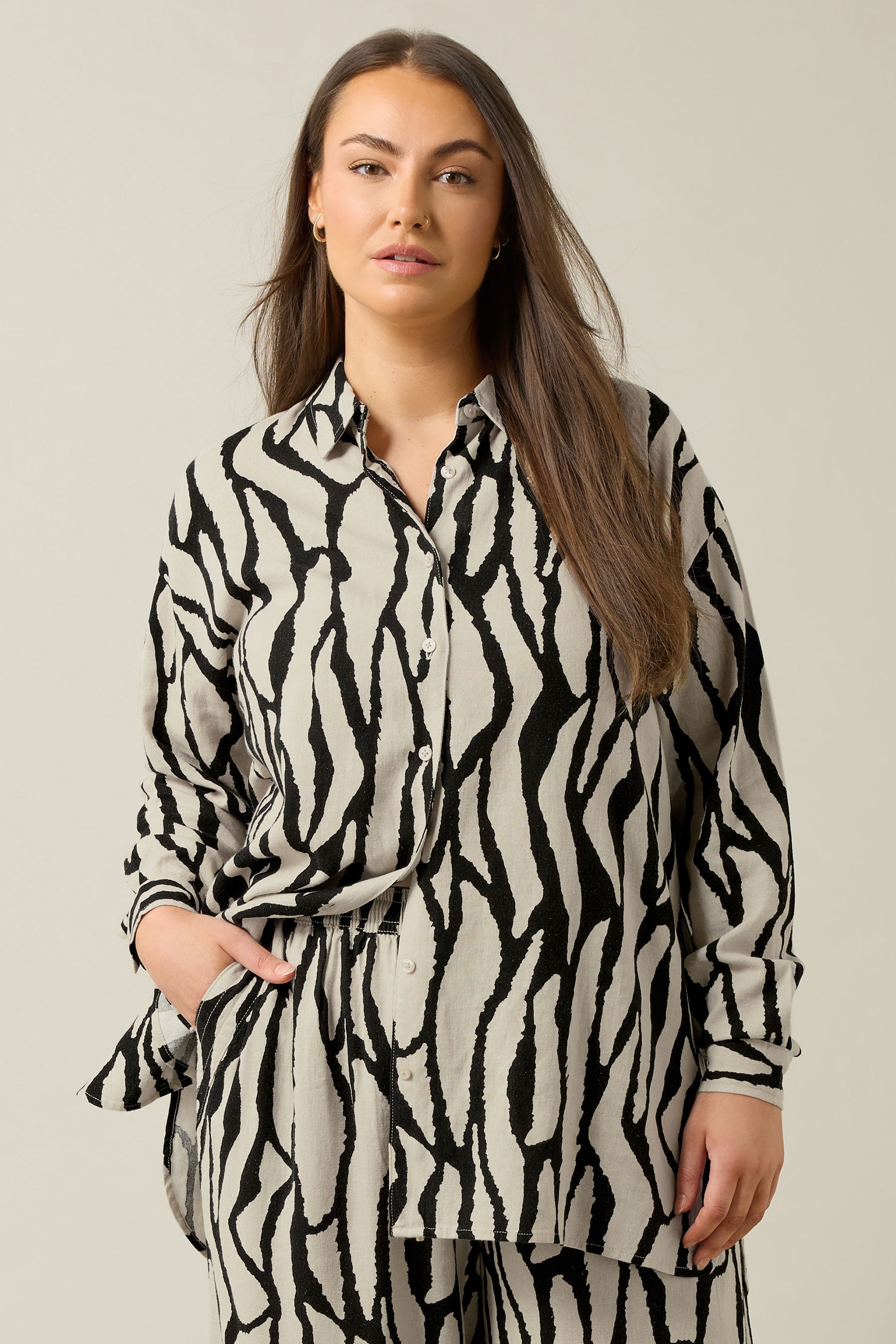 EVANS Plus Size Natural Brown Abstract Print Premium Linen Shirt | Evans 3