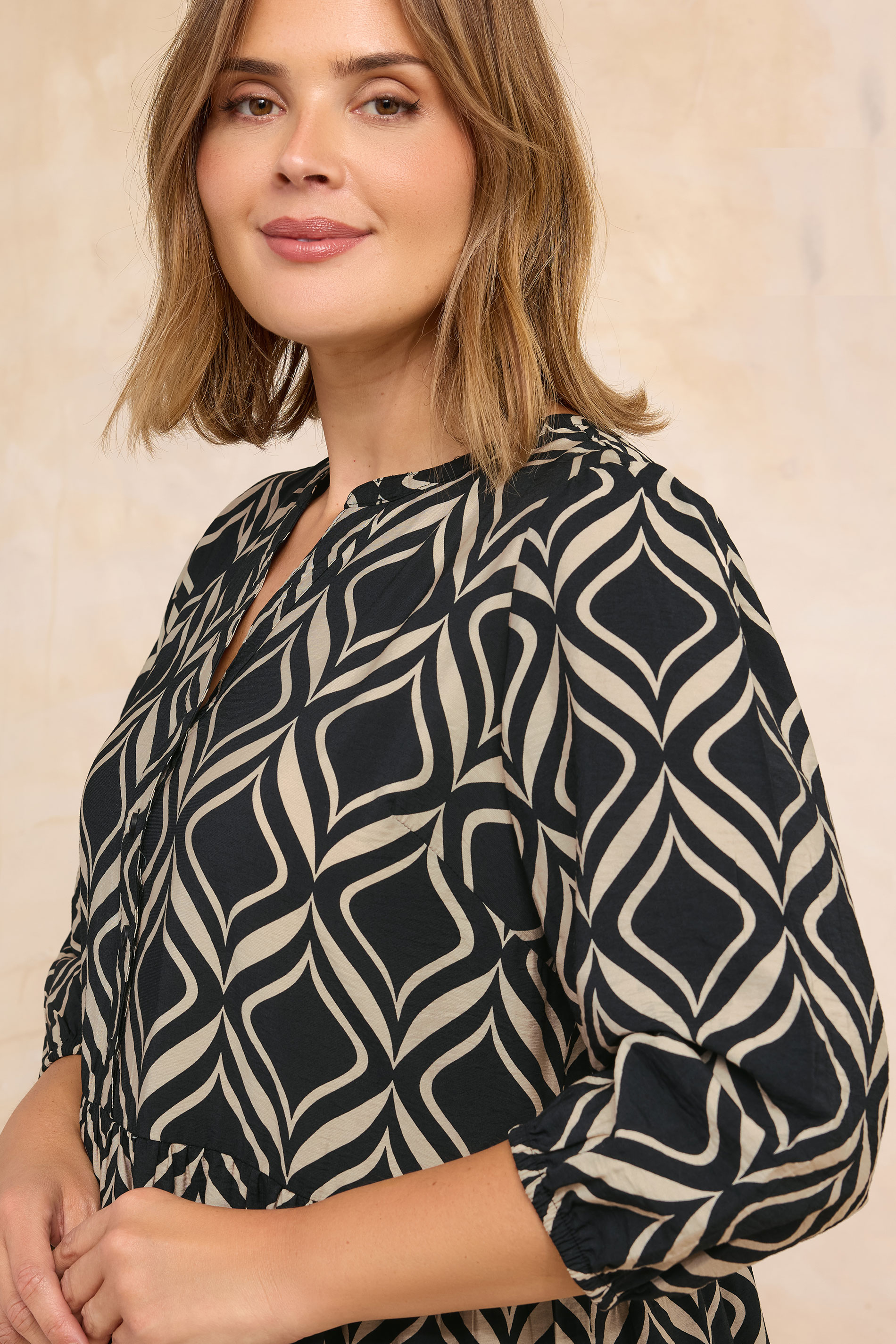 EVANS Plus Size Black Geometric Print Tiered Midi Dress | Evans 4
