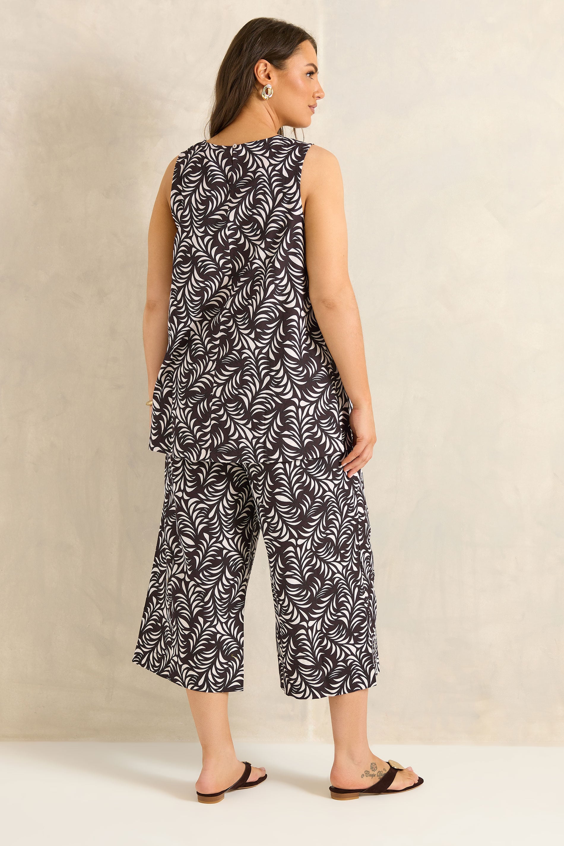 EVANS Plus Size Brown Leaf Print Linen Set | Evans 4