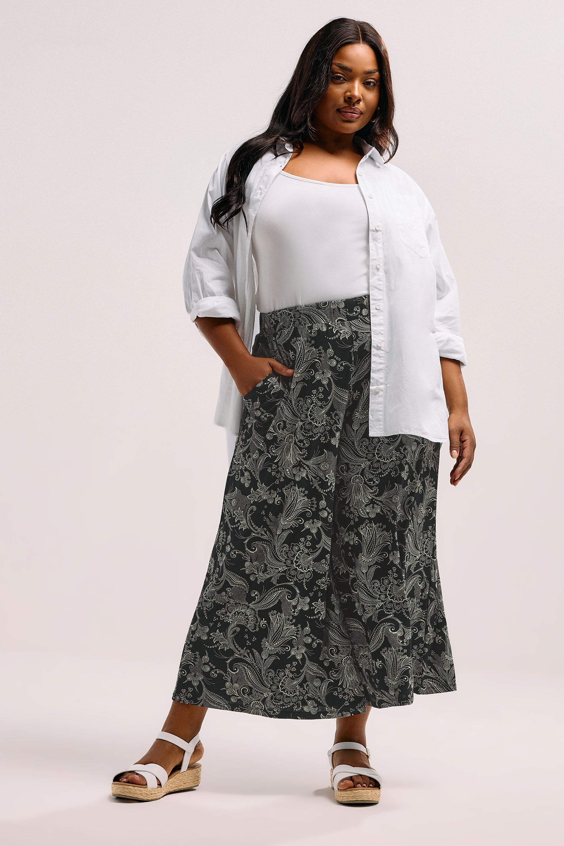 YOURS Plus Size Black Paisley Print Midaxi Culottes | Yours Clothing 1