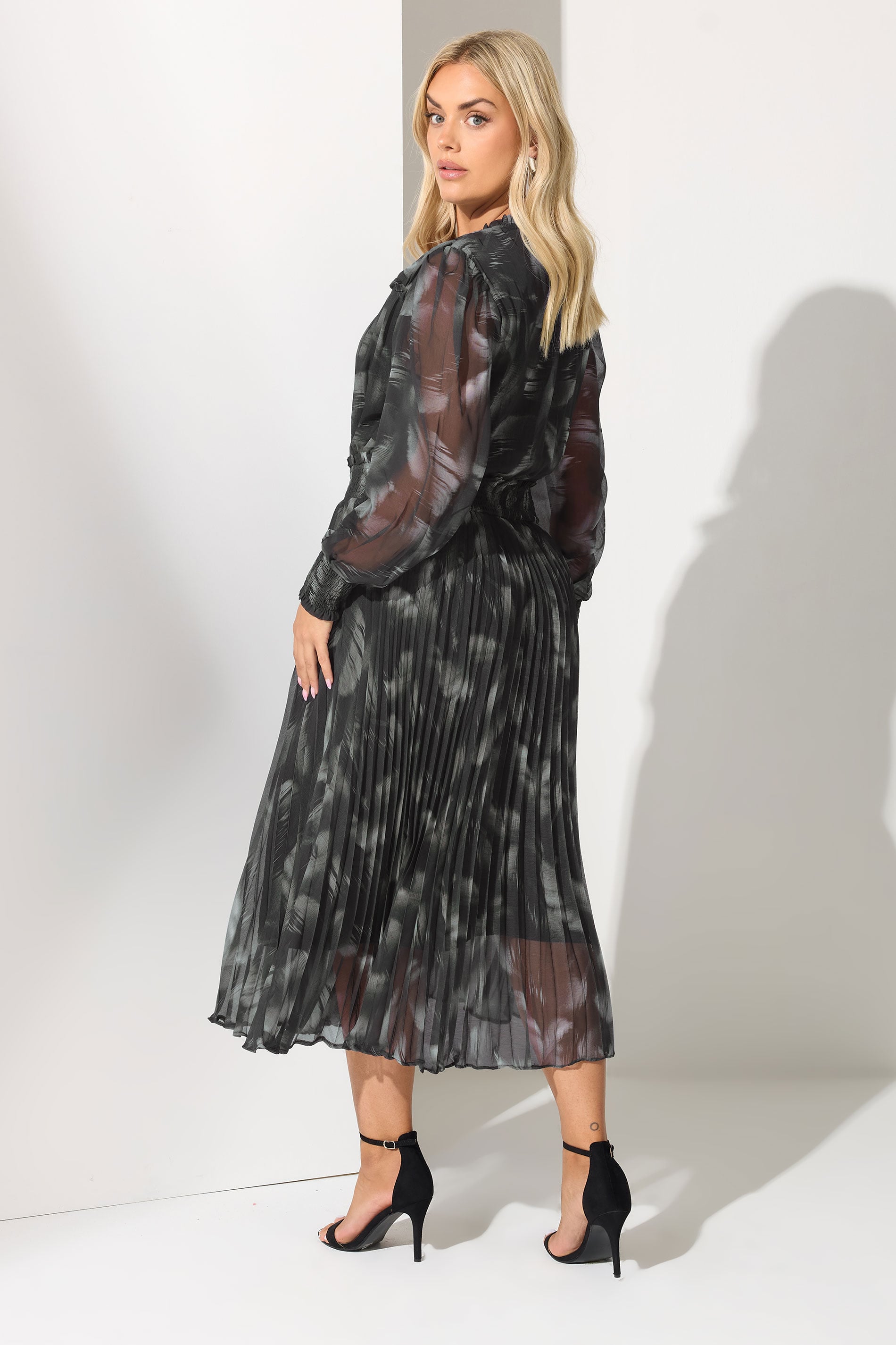 YOURS LONDON Plus Size Black Blurred Feather Pleated Shirt Dress | Yours Clothing 2