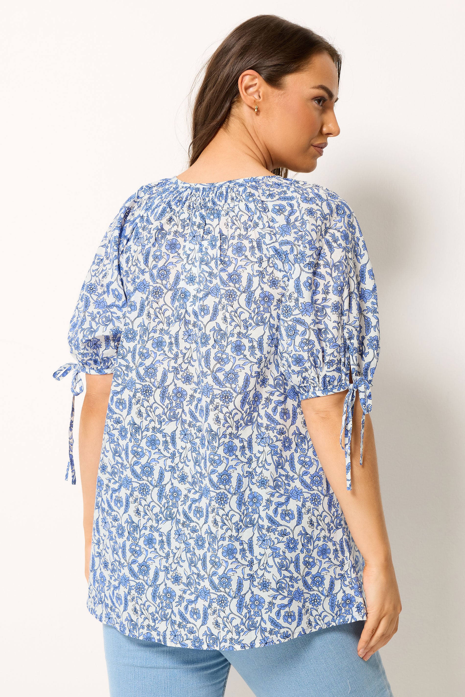 YOURS Plus Size Blue Floral Contrast Trim Blouse | Yours Clothing 2