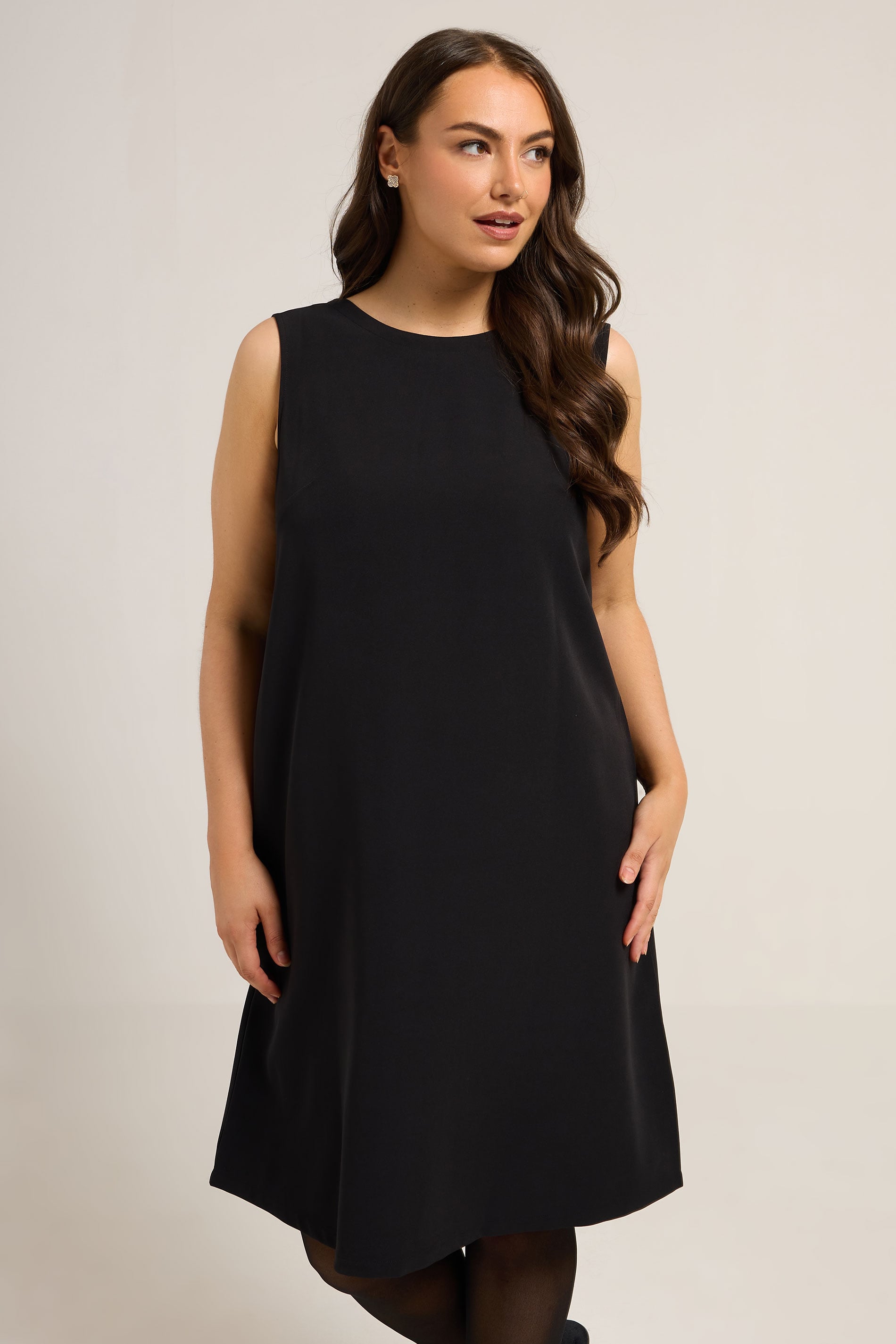 YOURS Plus Size Black Bow Back Shift Dress | Yours Clothing 2