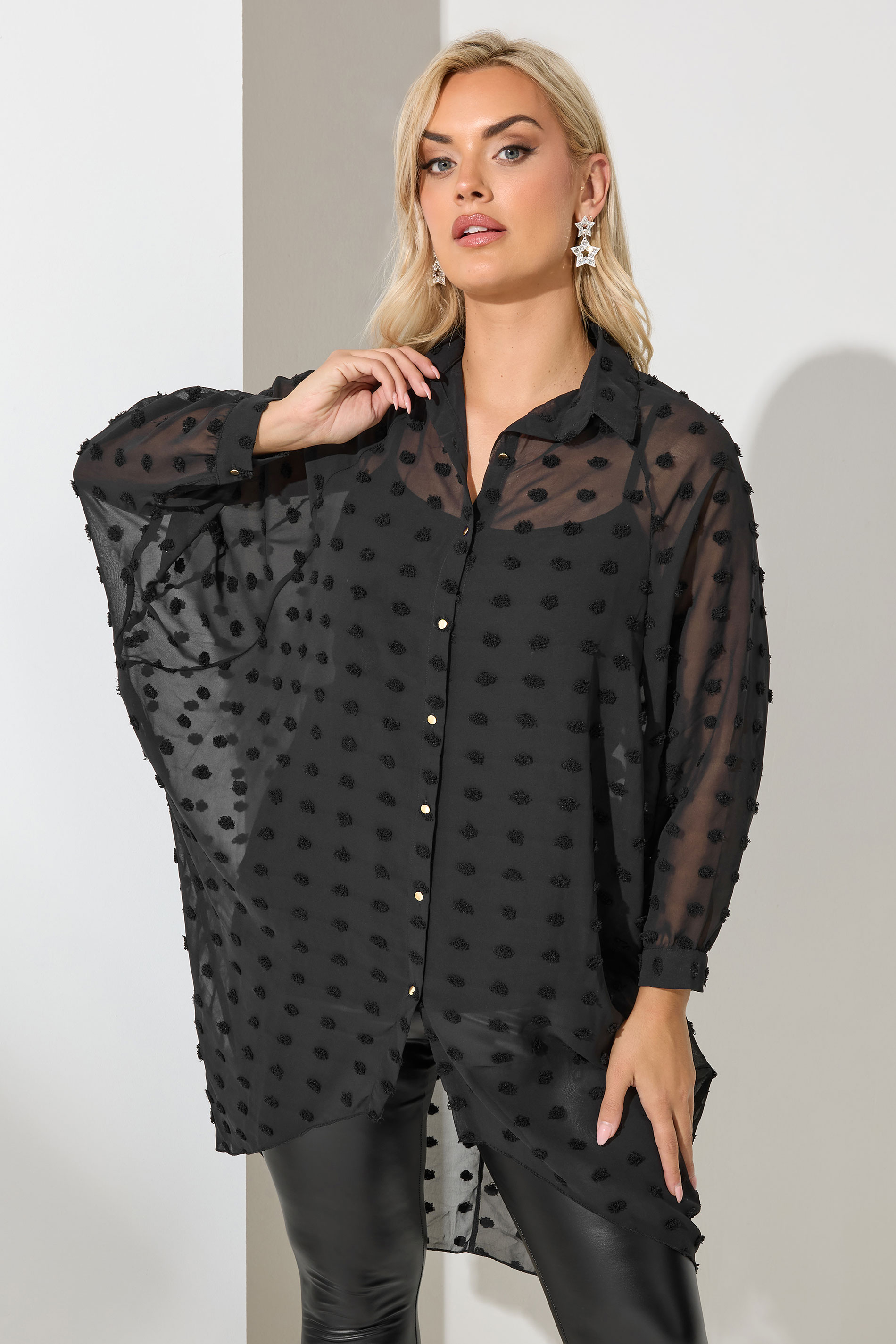 YOURS LONDON Plus Size Black Longline Batwing Sleeve Shirt  | Yours Clothing 3