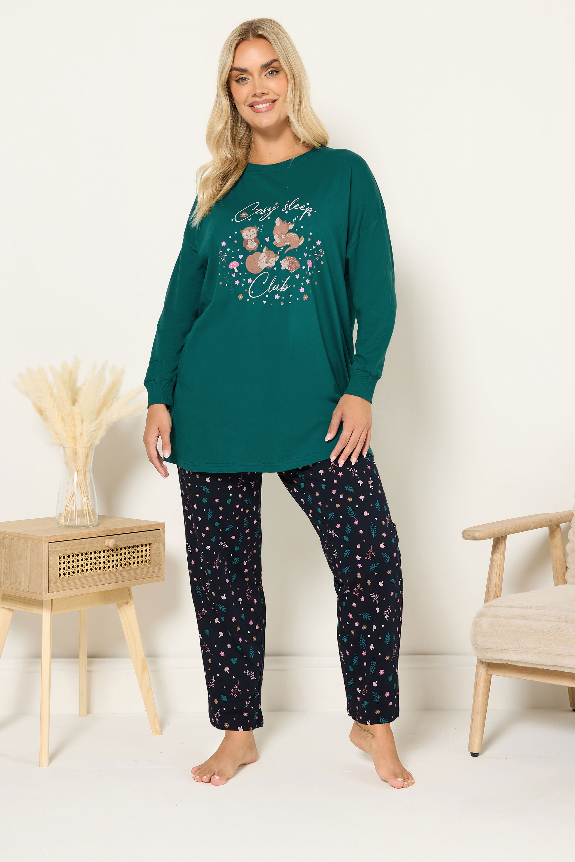 YOURS Plus Size Set Green 'Cosy Sleep Club' Woodland Pyjama Gift | Yours Clothing 3