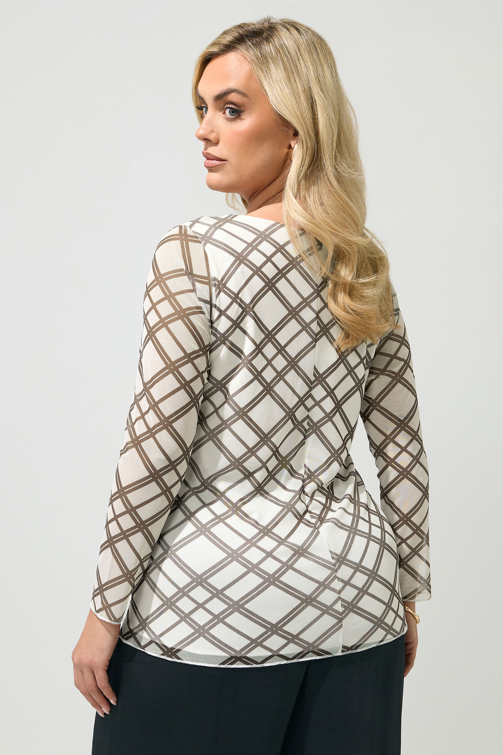 YOURS LONDON Plus Size Ivory White & Brown Check Top | Yours Clothing 4