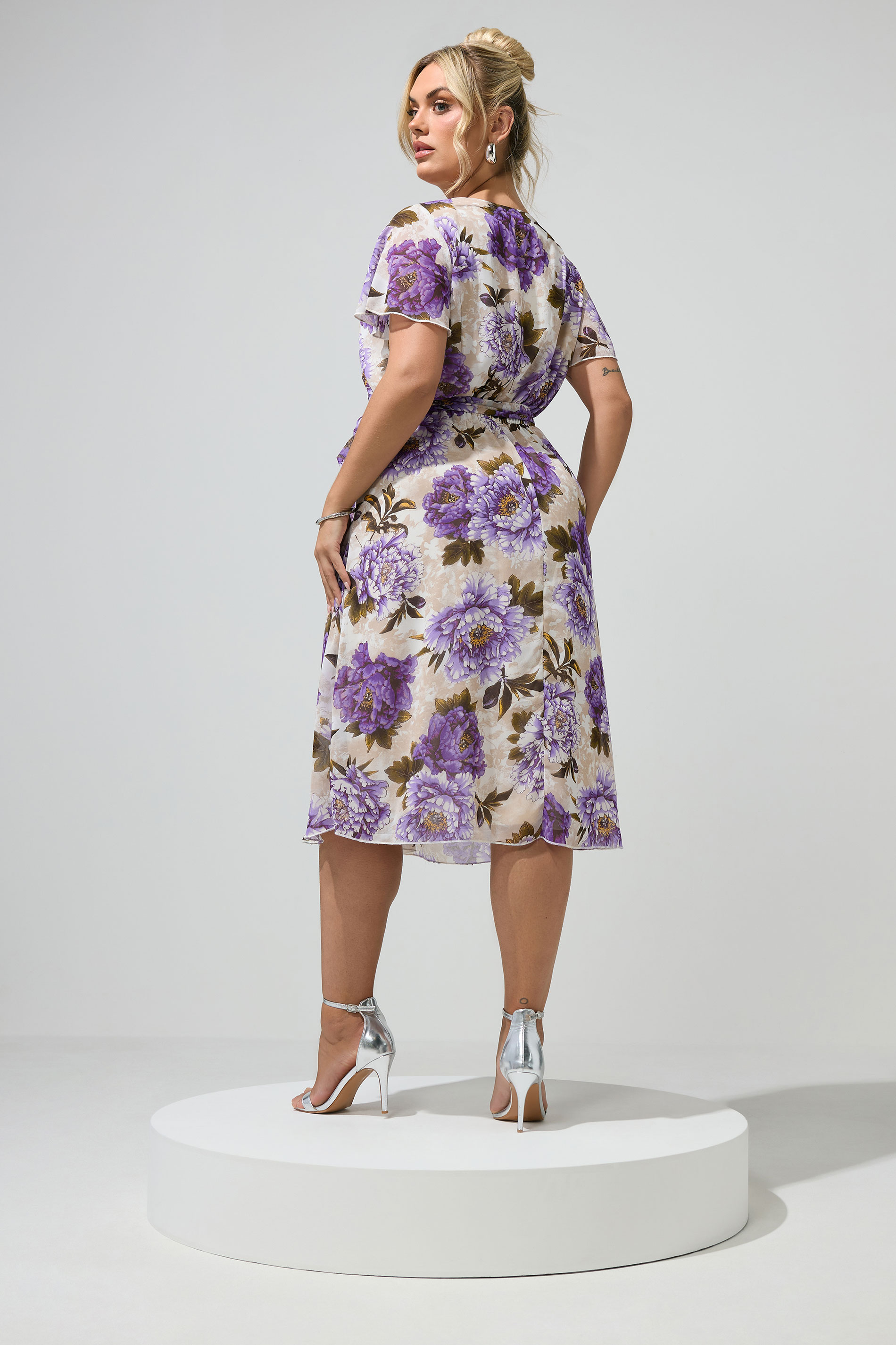 YOURS LONDON Plus Size White & Purple Floral Wrap Dress | Yours Clothing 2