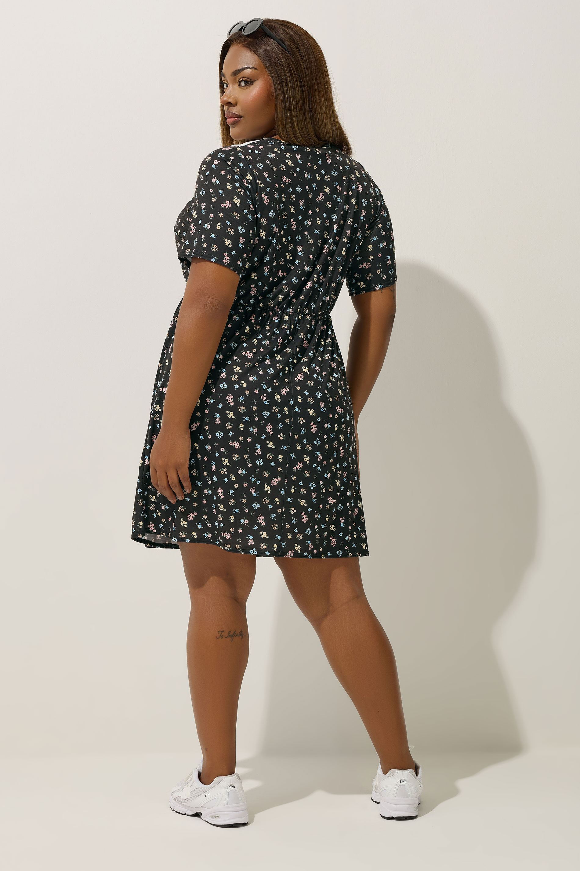 LIMITED COLLECTION Plus Size Black Ditsy Floral Collared Mini Dress | Yours Clothing 2