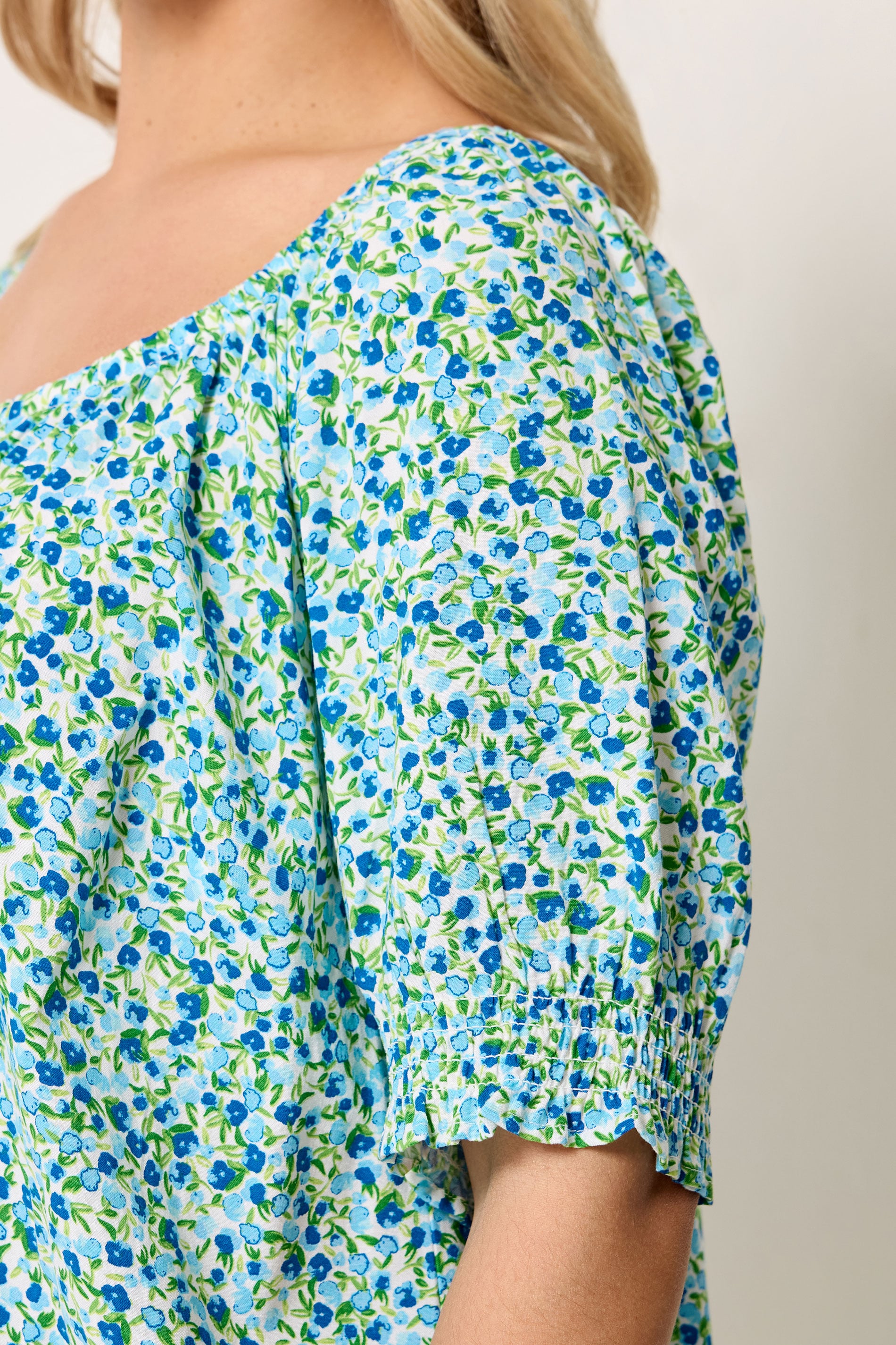 YOURS Plus Size Blue Ditsy Floral Top | Yours Clothing 4