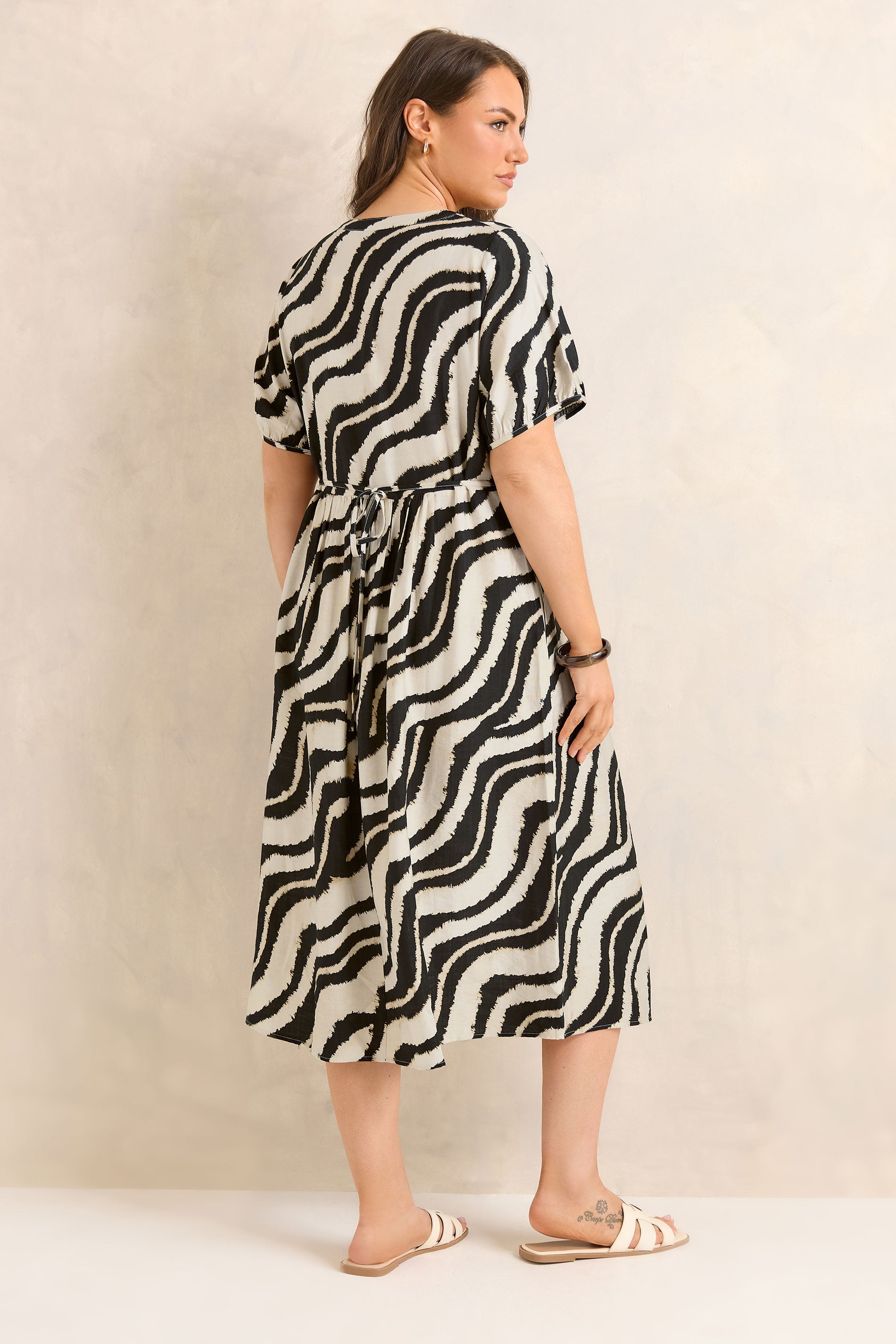 EVANS Plus Size Natural Brown Zebra Placket Midi Dress | Evans 4