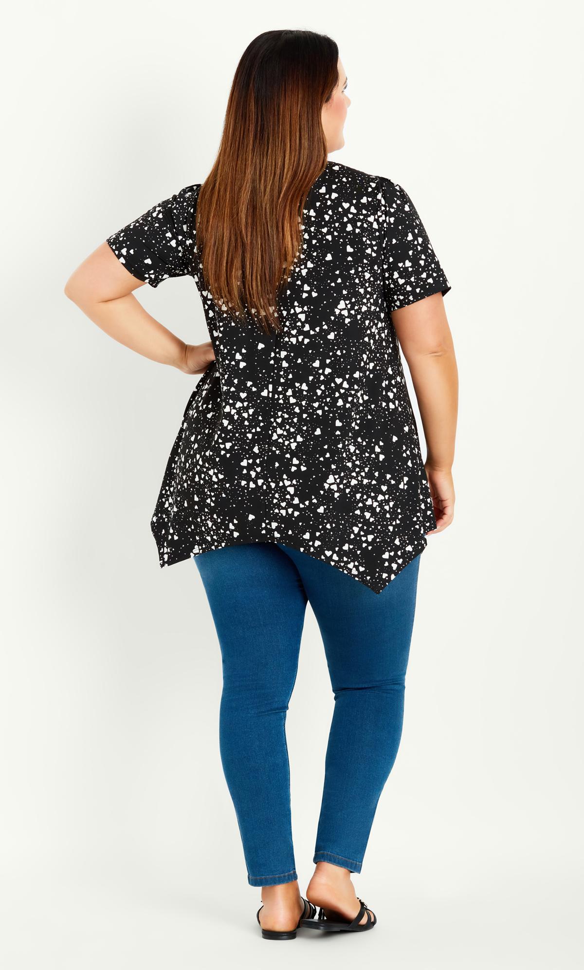 Heart Pintuck Black Top | Evans