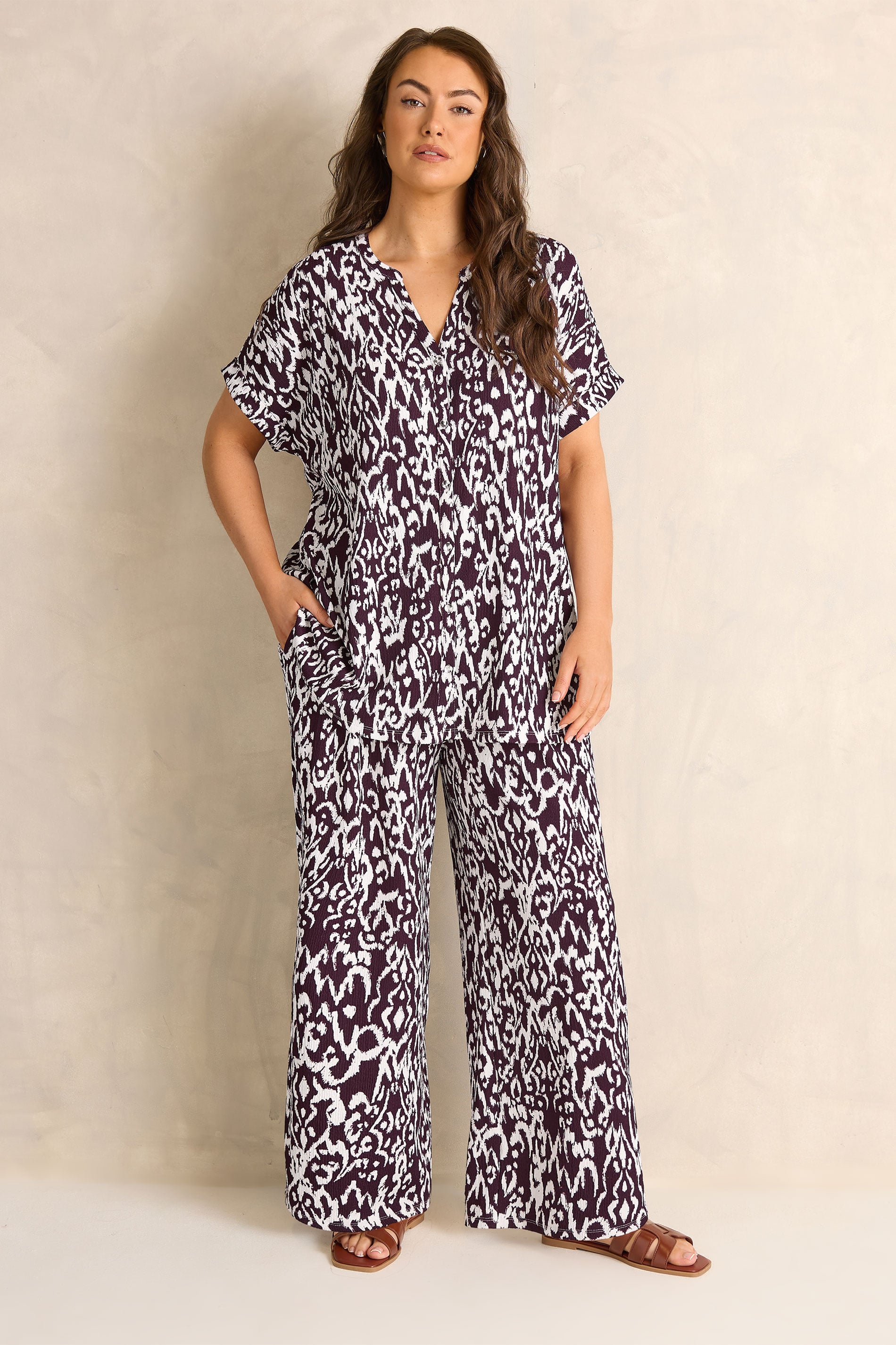 Evans Women's Red Plus Set Berry Ikat Print Size 20