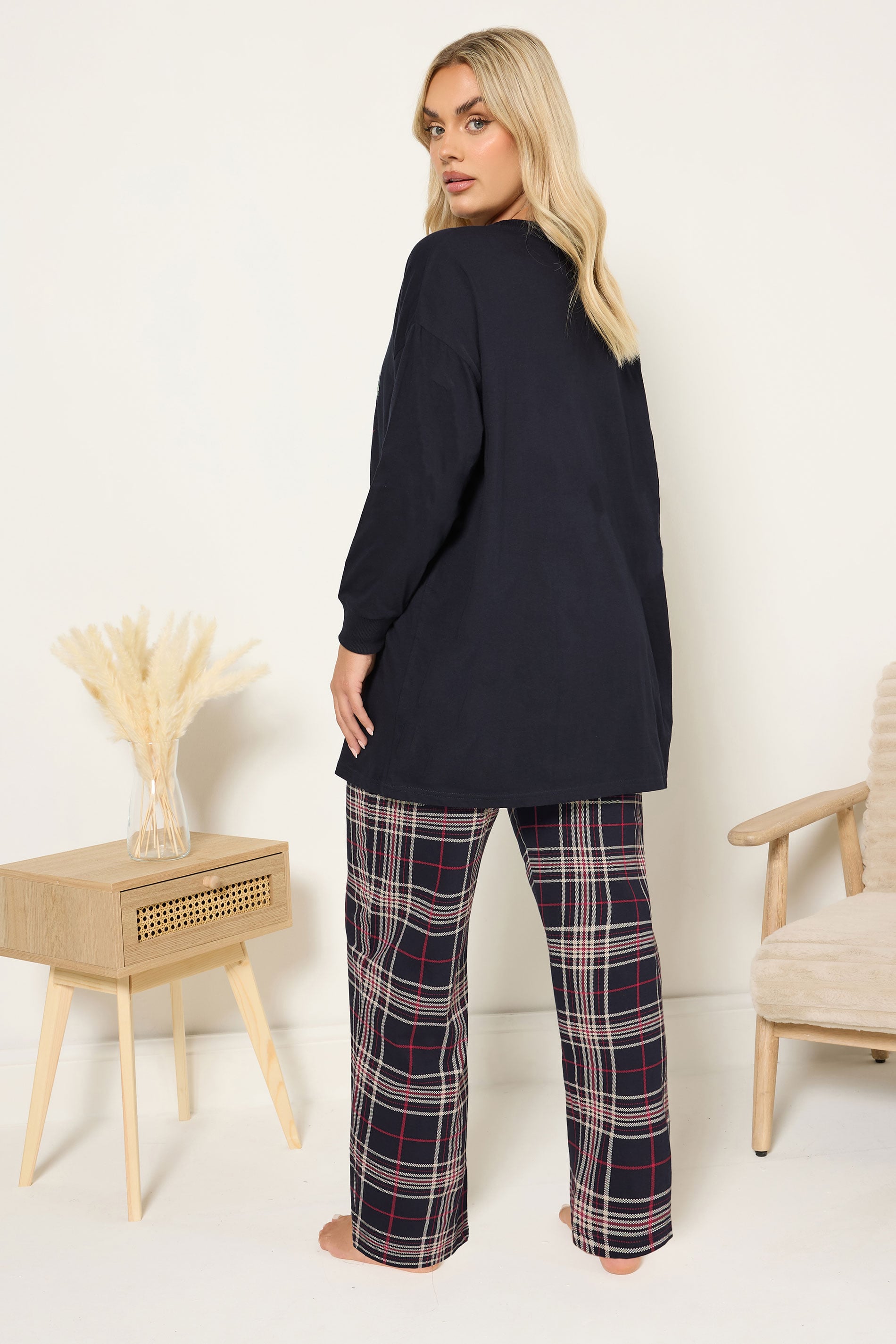 YOURS Plus Size Blue 'Sleep Season' Check Pyjama Gift Set | Yours Clothing 2