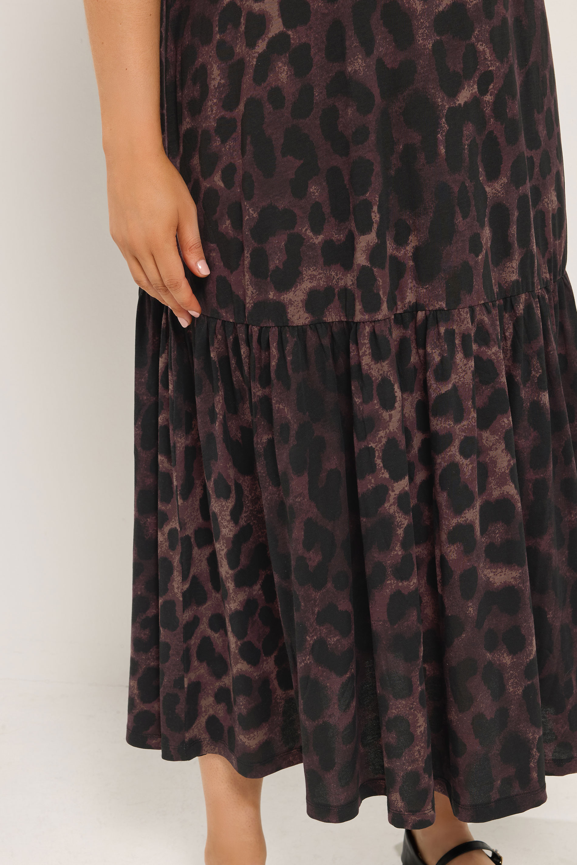 YOURS Plus Size Brown Leopard Print Drop Waist Maxi Dress | Yours Clothing 4