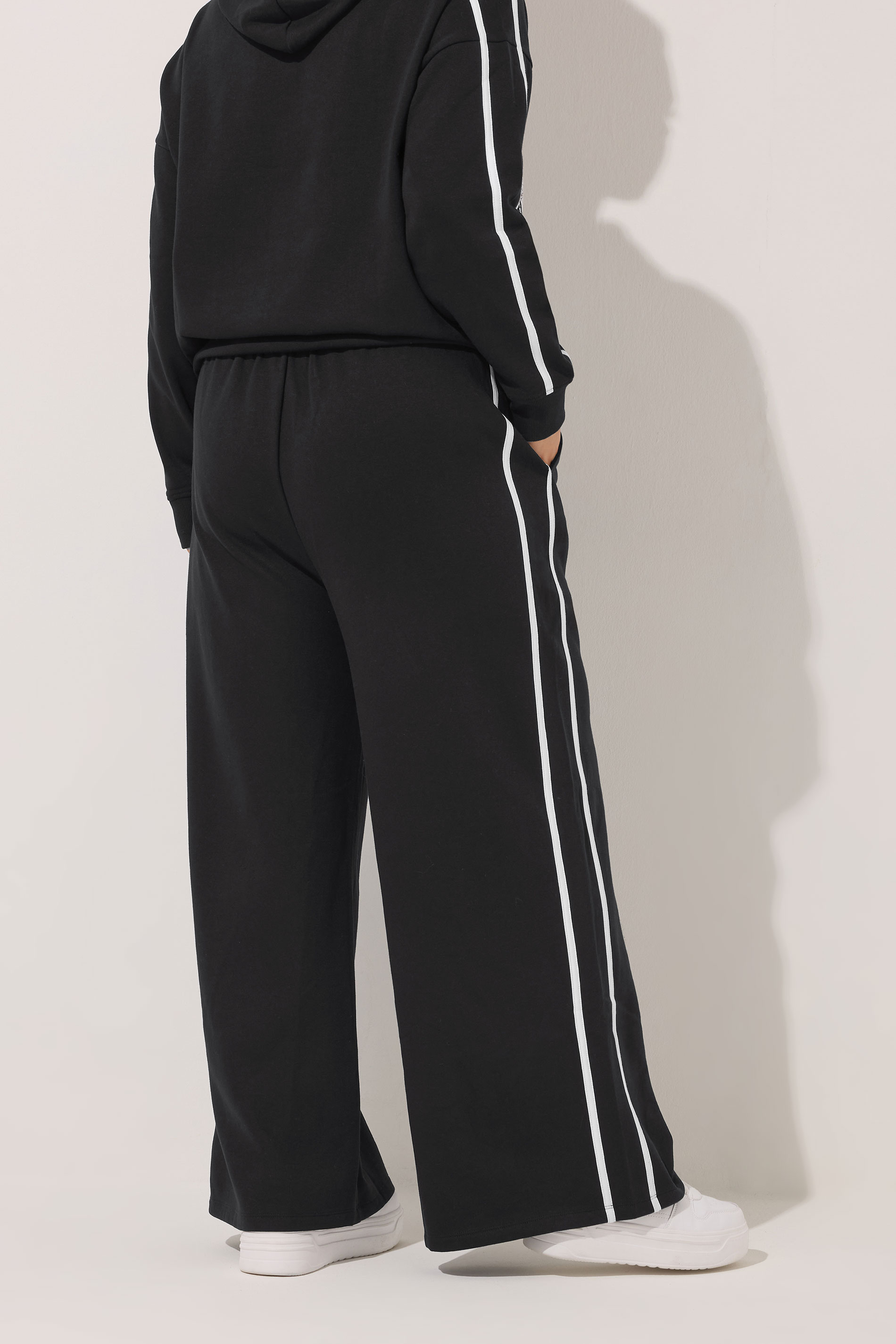 YOURS Plus Size Black Wide Leg Side Stripe Joggers | Yours Clothing 4