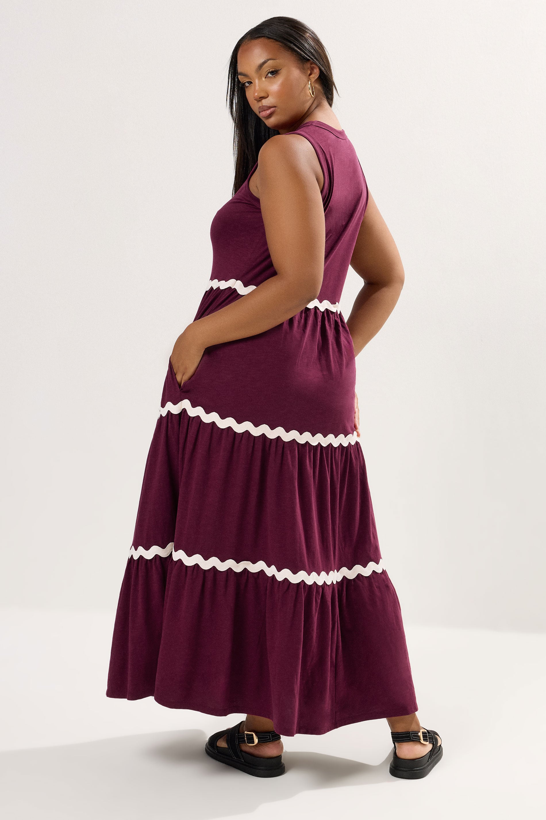YOURS Plus Size Red Contrast Trim Tiered Maxi Dress | Yours Clothing 2
