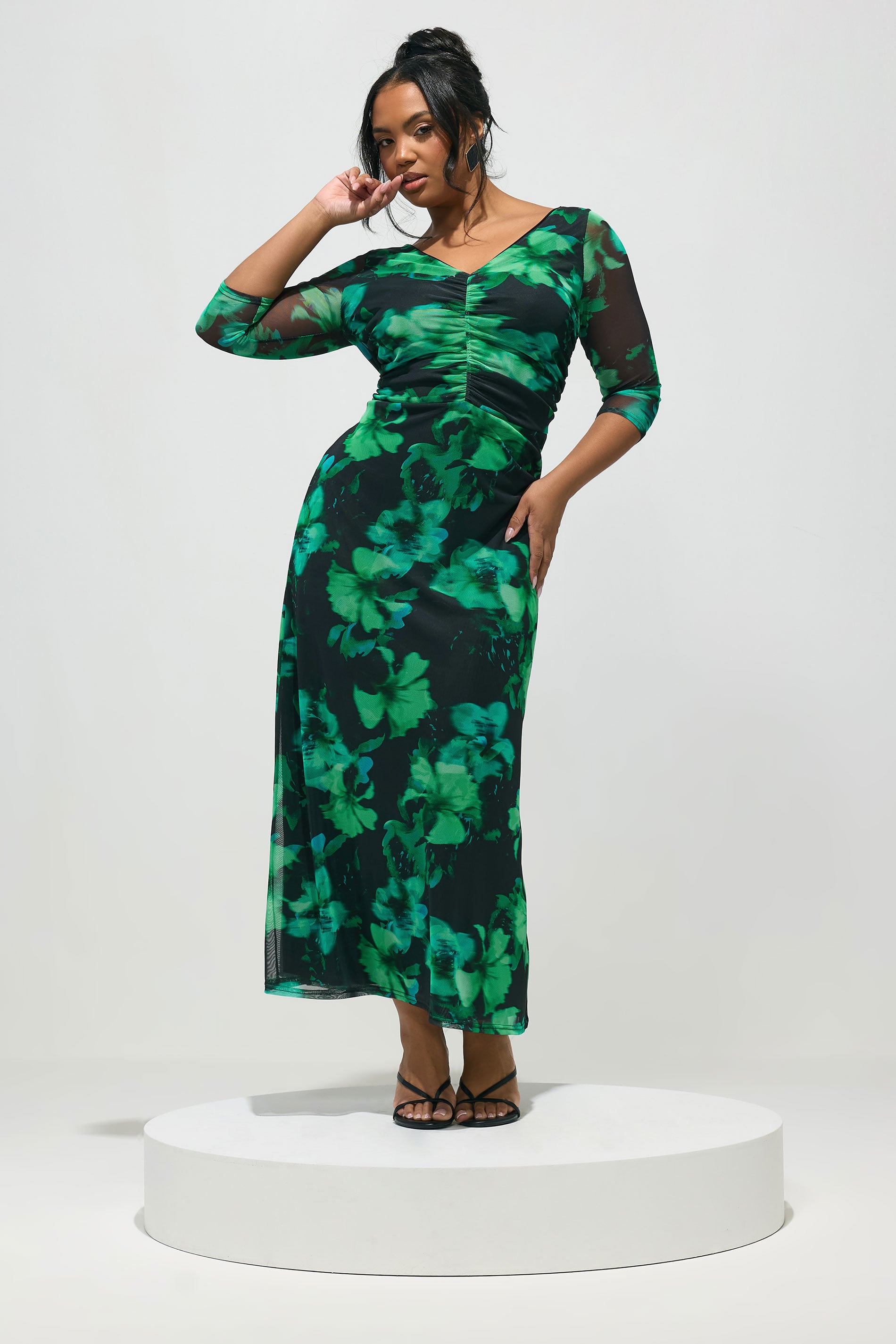 YOURS LONDON Plus Size Black & Green Abstract Mesh Maxi Dress | Yours Clothing 3