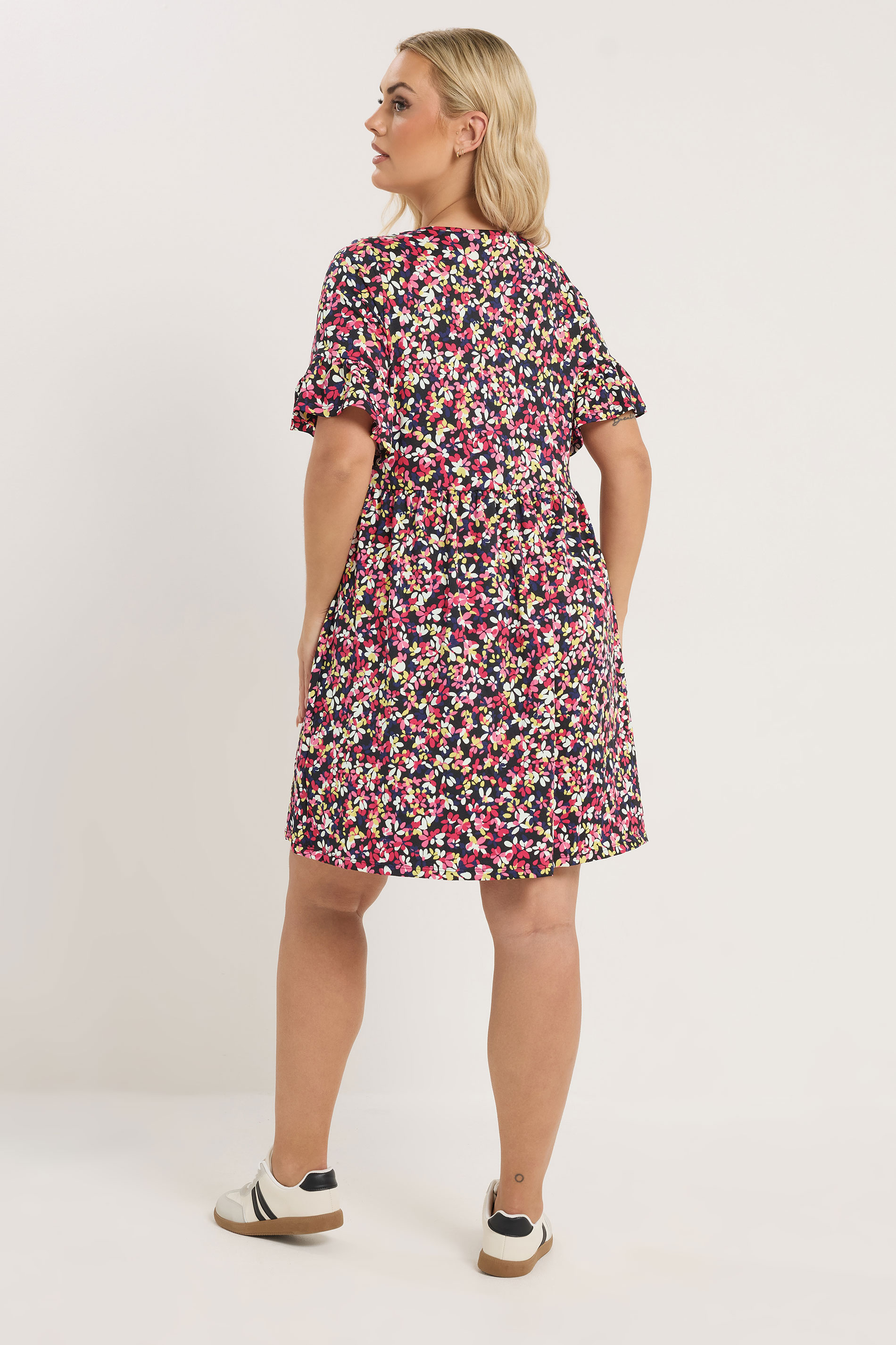 YOURS Plus Size Black Frill Sleeve Floral Dress | Yours Clothing 2