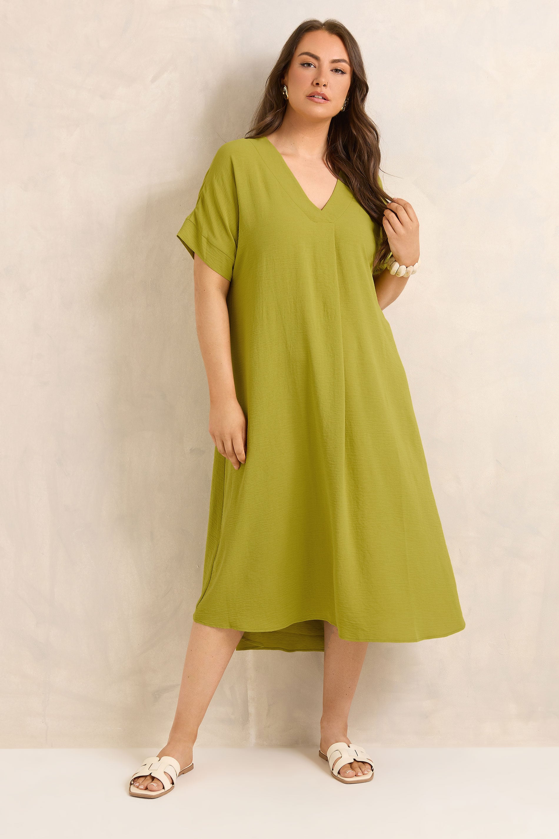 EVANS Plus Size Green Pleat Midi Dress | Evans 3