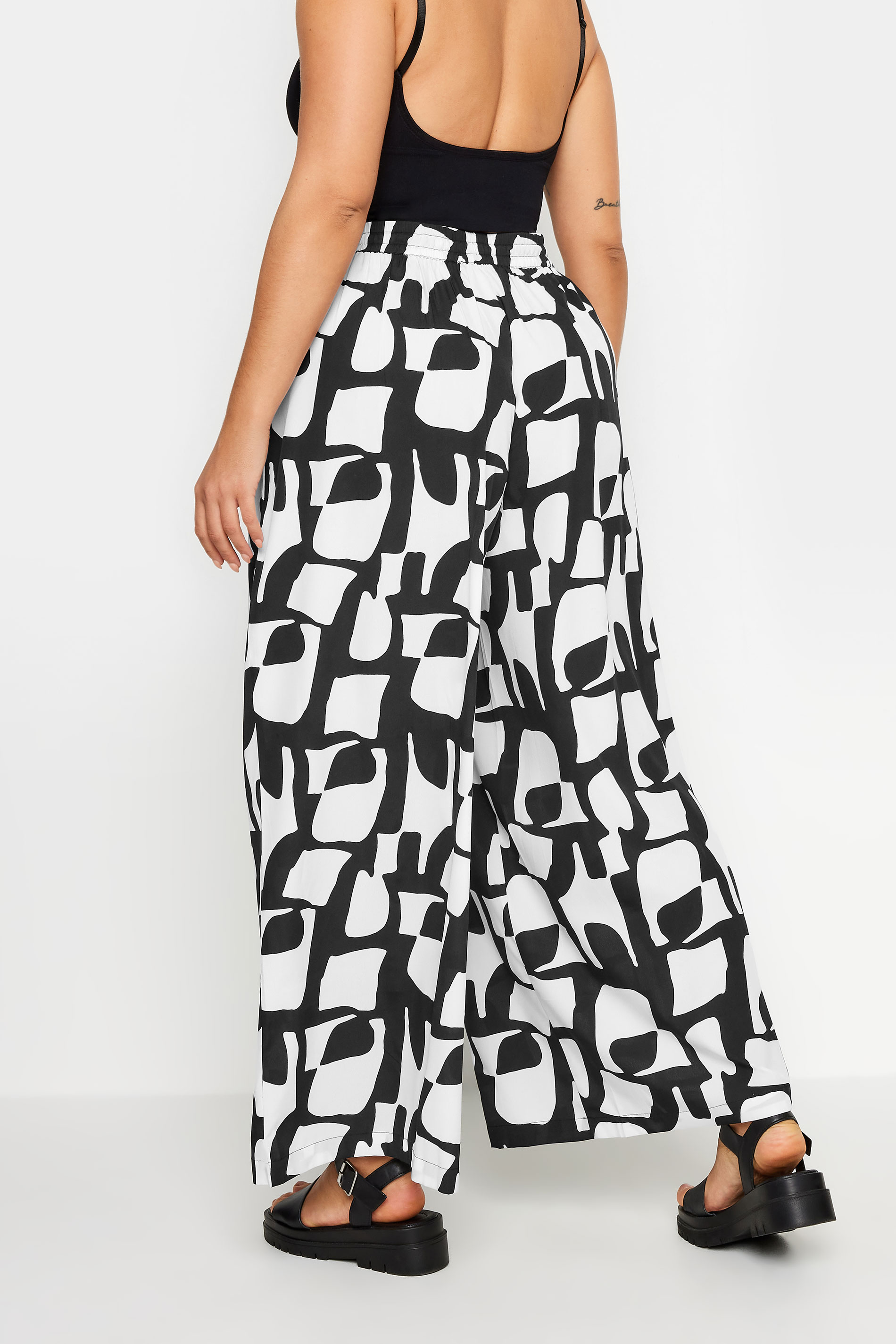LIMITED COLLECTION Plus Size Black Abstract Print Drawstring Wide Leg Trousers | Yours Clothing 3