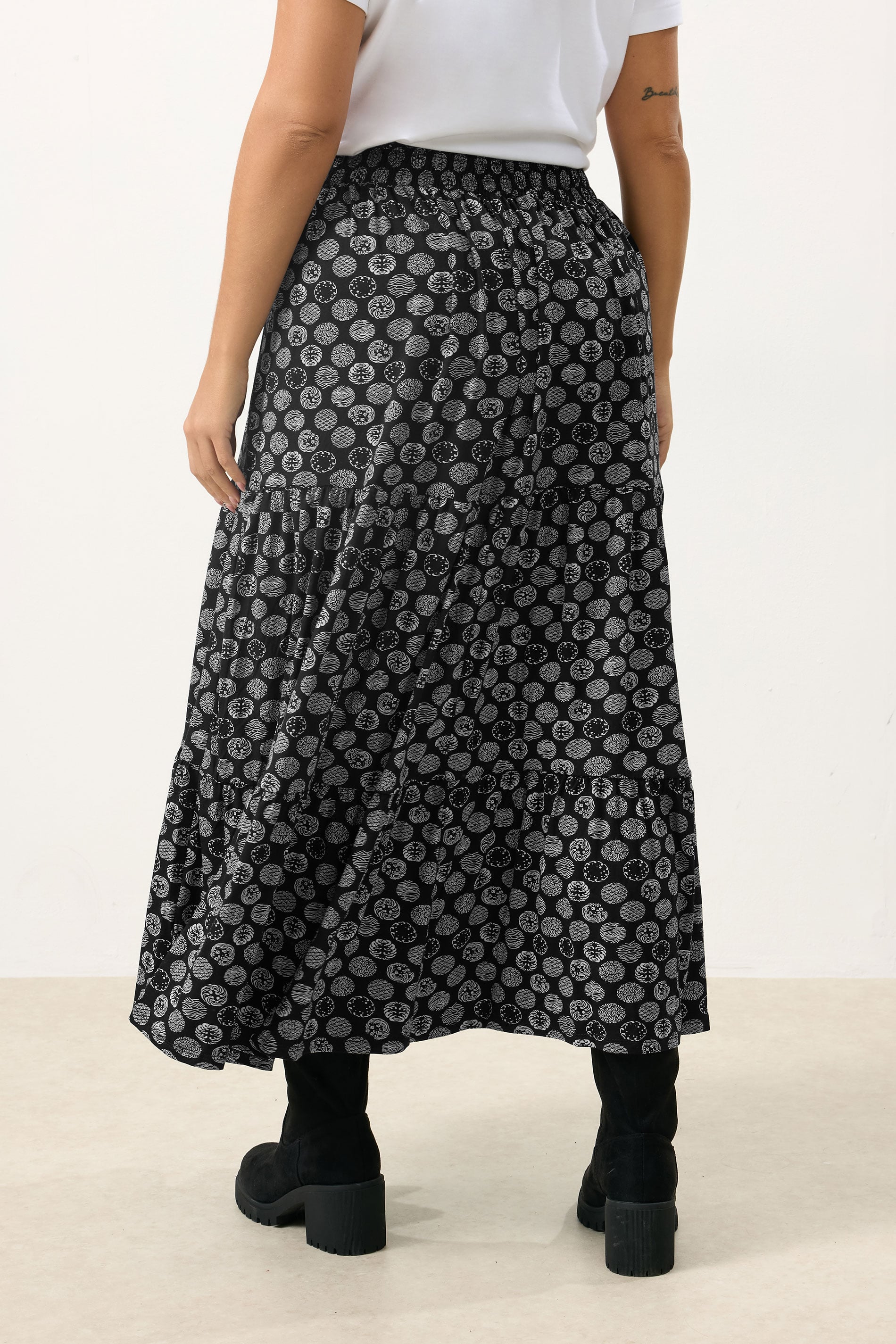 YOURS Plus Size Black Spot Tiered Maxi Skirt | Yours Clothing 2