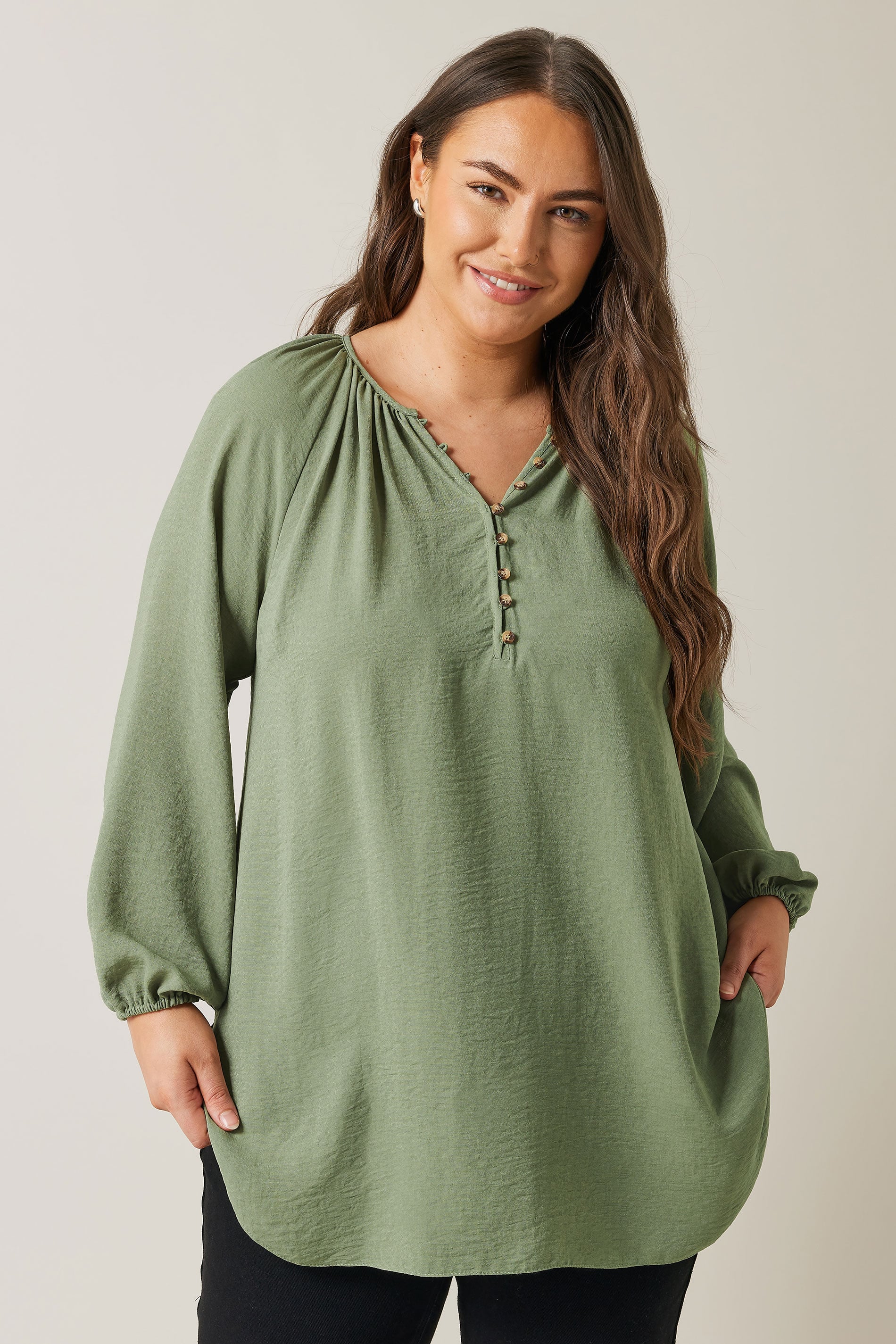 Devo Blouse in Khaki