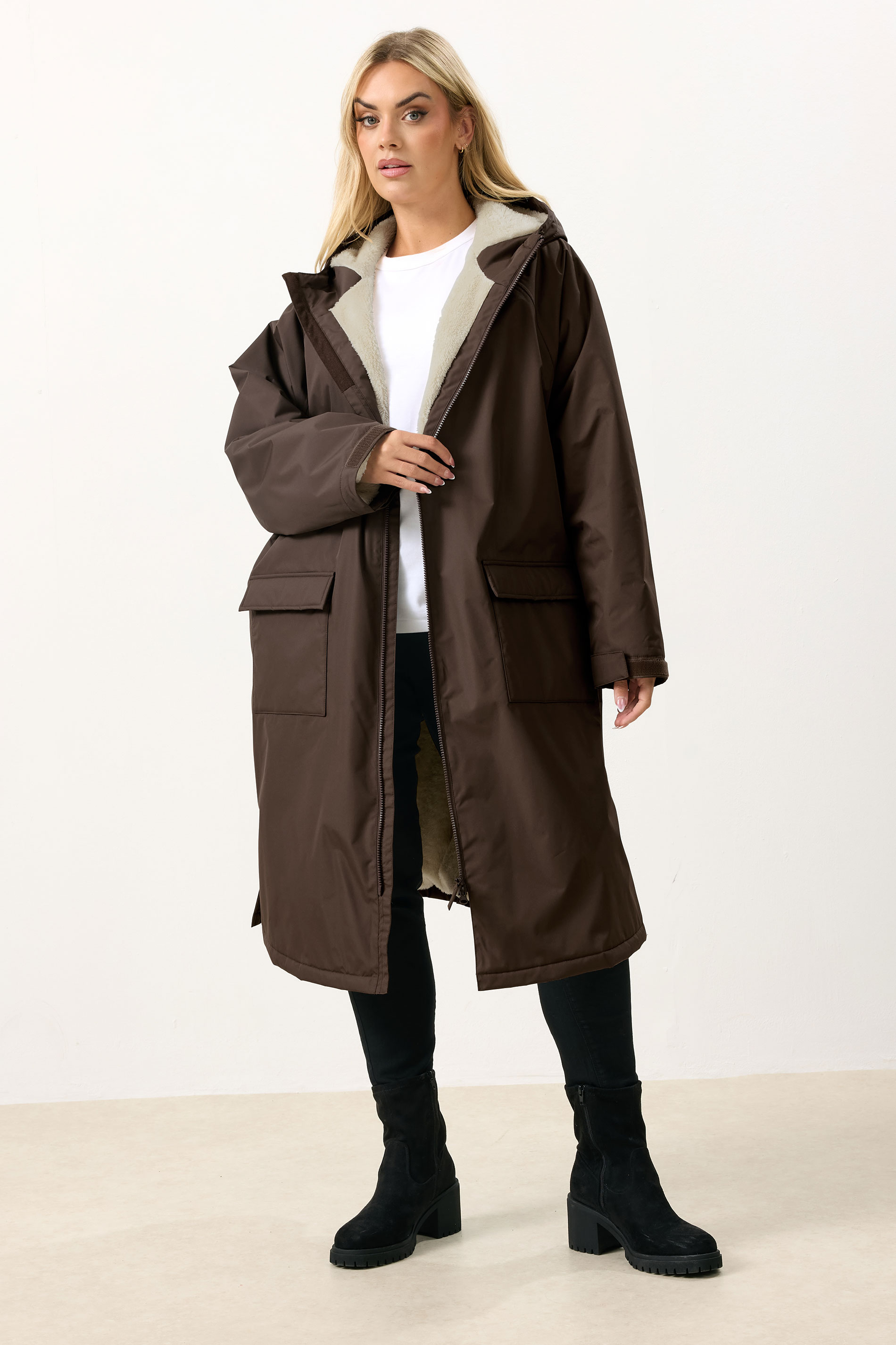 YOURS Plus Size Chocolate Brown Waterproof Fleece Lined Changing Robe | Yours Clothing 3