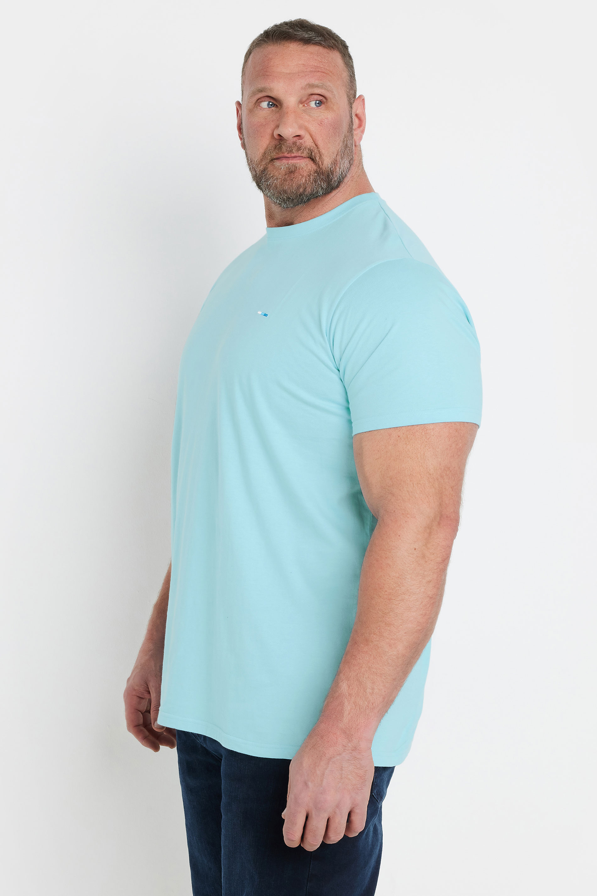 https://cdn.evans.co.uk/Images/ProductImages/4421120f-d1b7-4b_701573_B.jpg