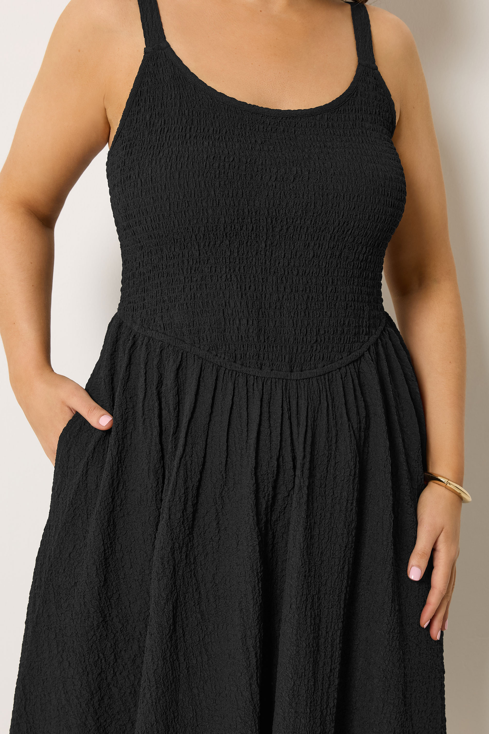 YOURS Plus Size Black Shirred Sundress | Yours Clothing 4