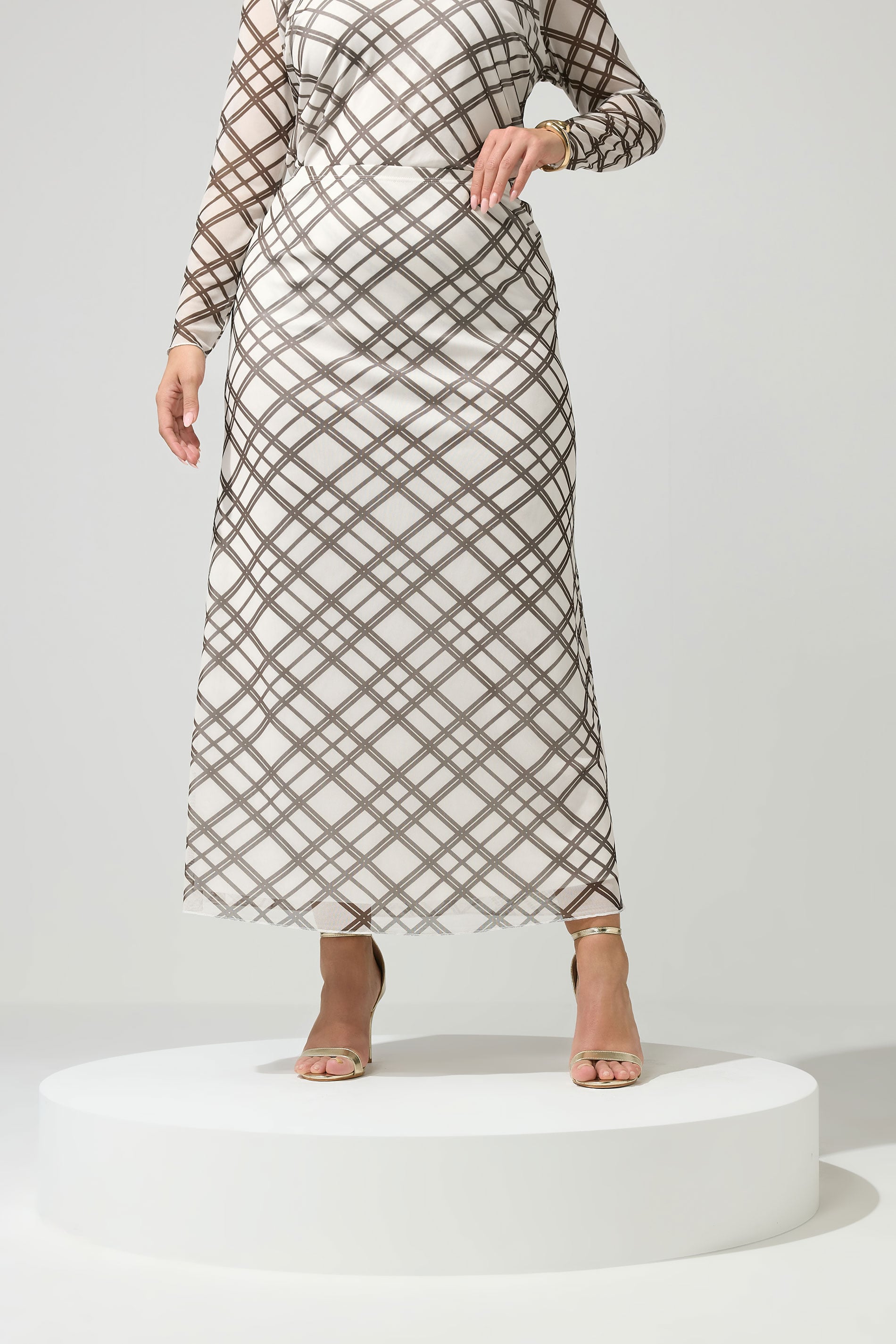 YOURS LONDON Curve Ivory White & Brown Check Maxi Skirt | Yours Clothing 3