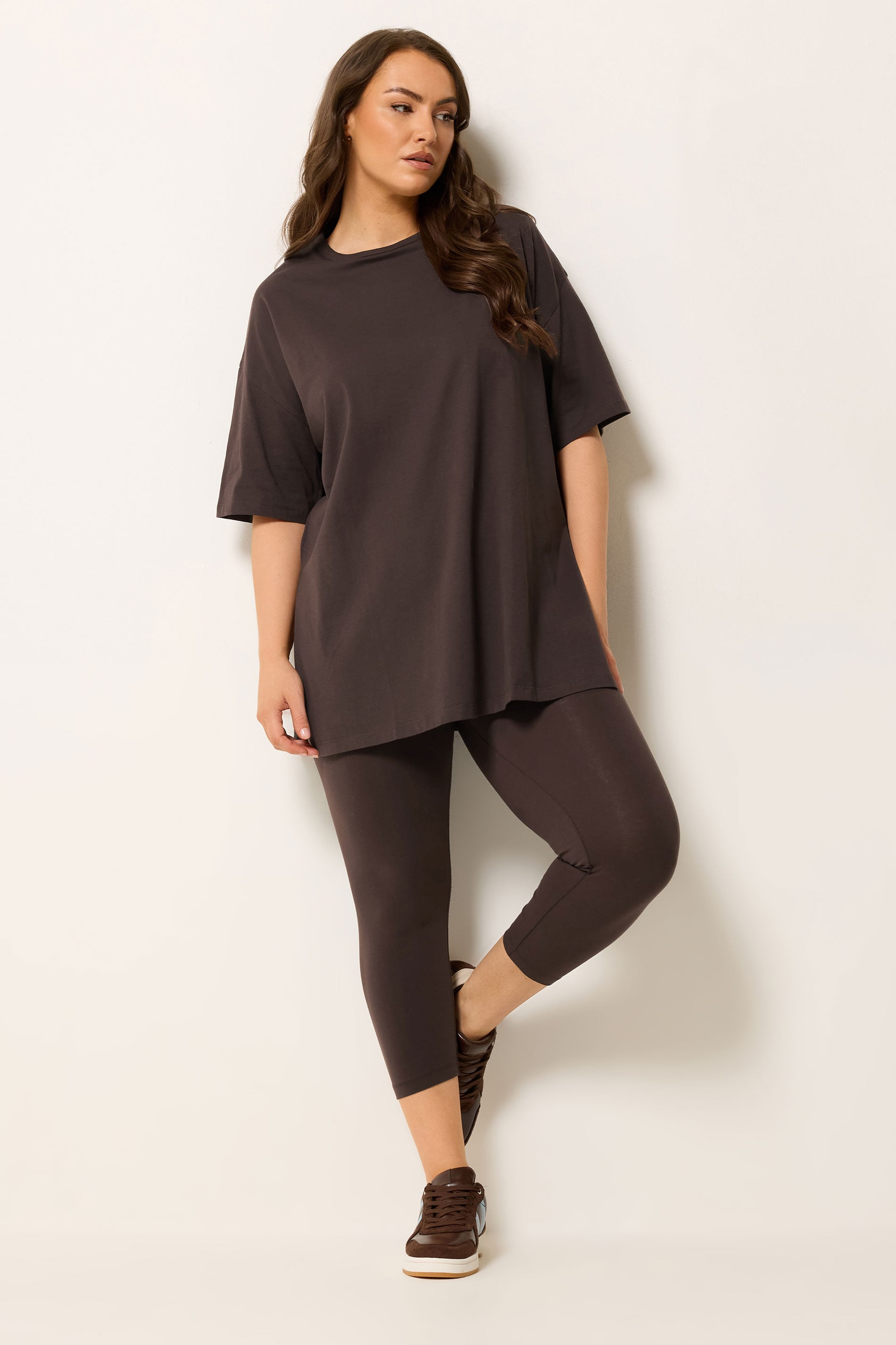YOURS Plus Size Chocolate Brown Longline T-Shirt | Yours Clothing 1