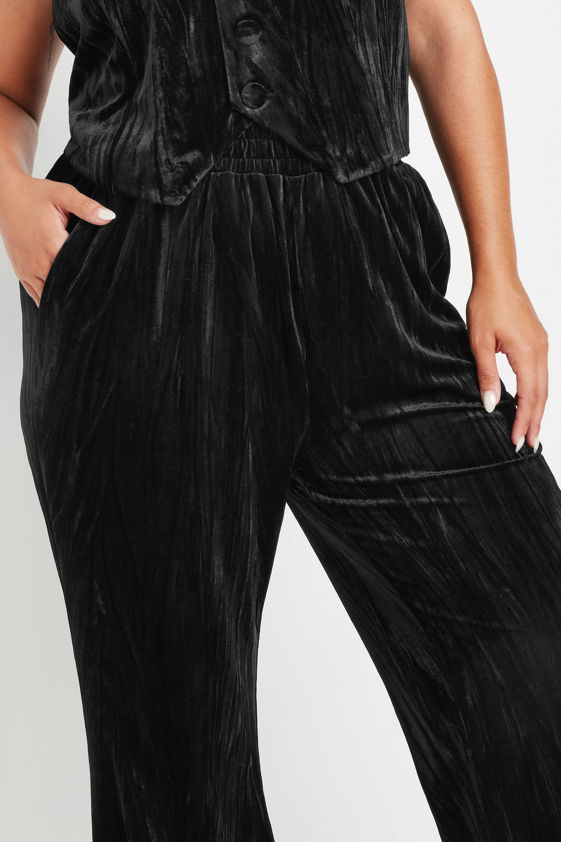 YOURS Plus Size Black Crushed Velvet Wide Leg Trouser | Yours Clothing 5