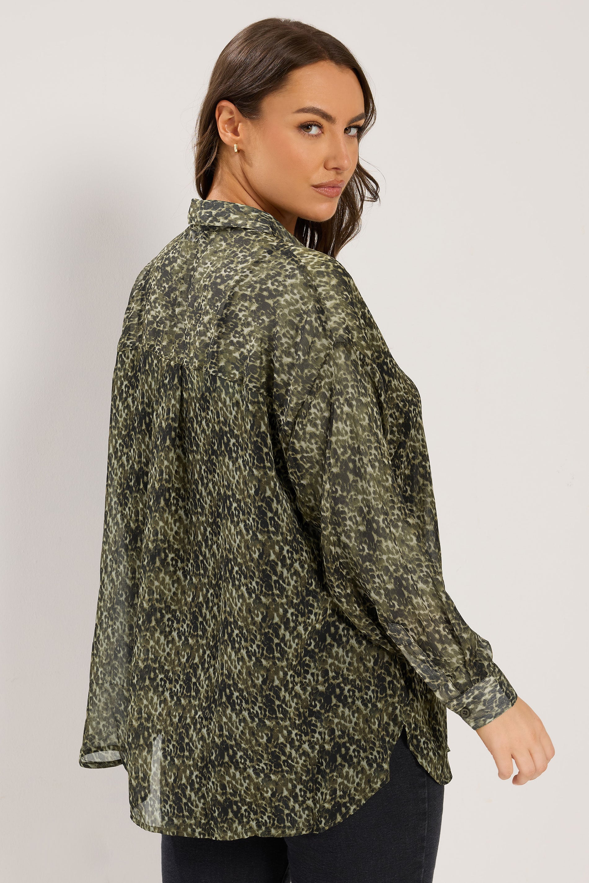 YOURS Plus Size Green Animal Print Shirt | Yours Clothing 2