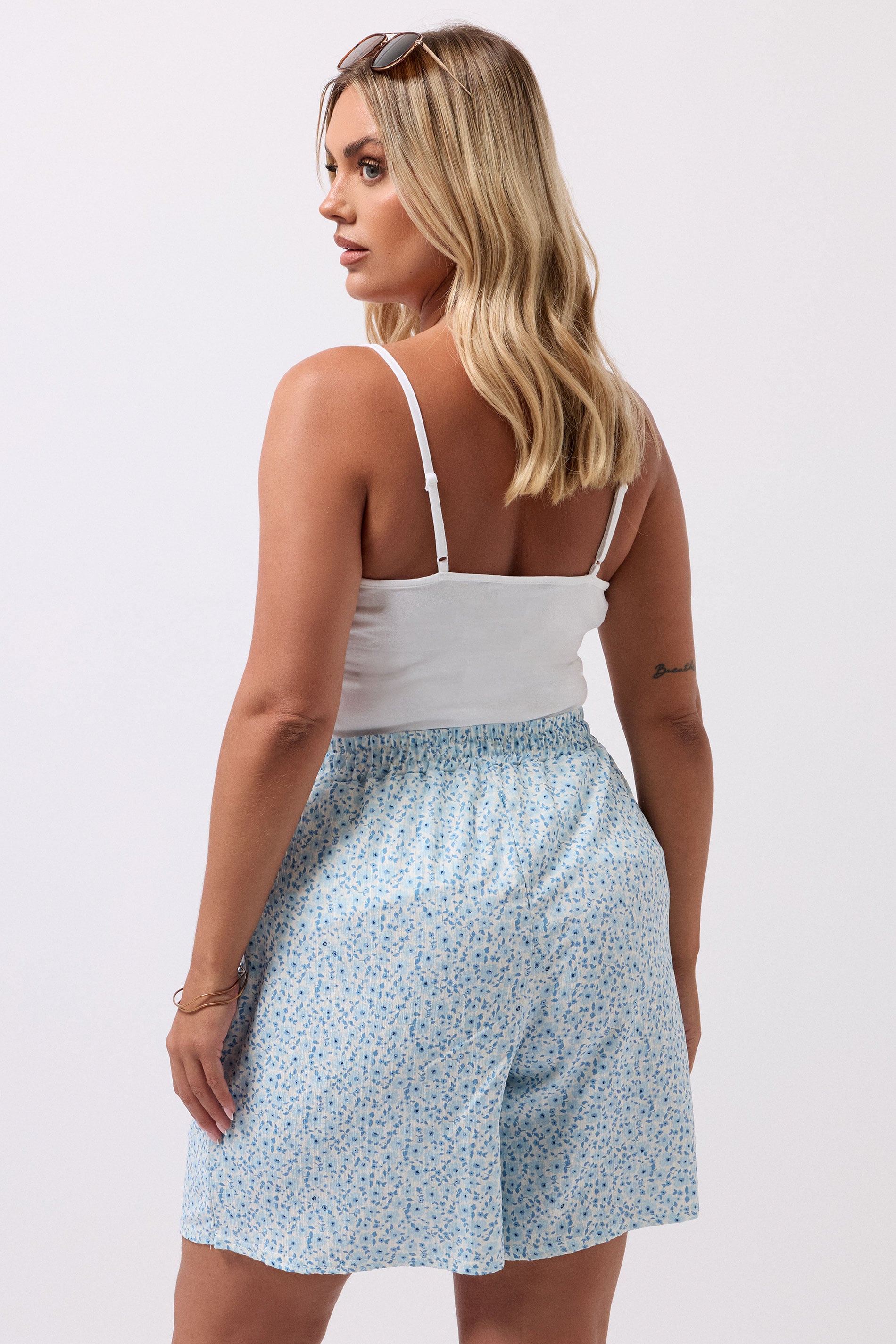 YOURS Plus Size Blue Ditsy Floral Textured Shorts | Yours Clothing 2