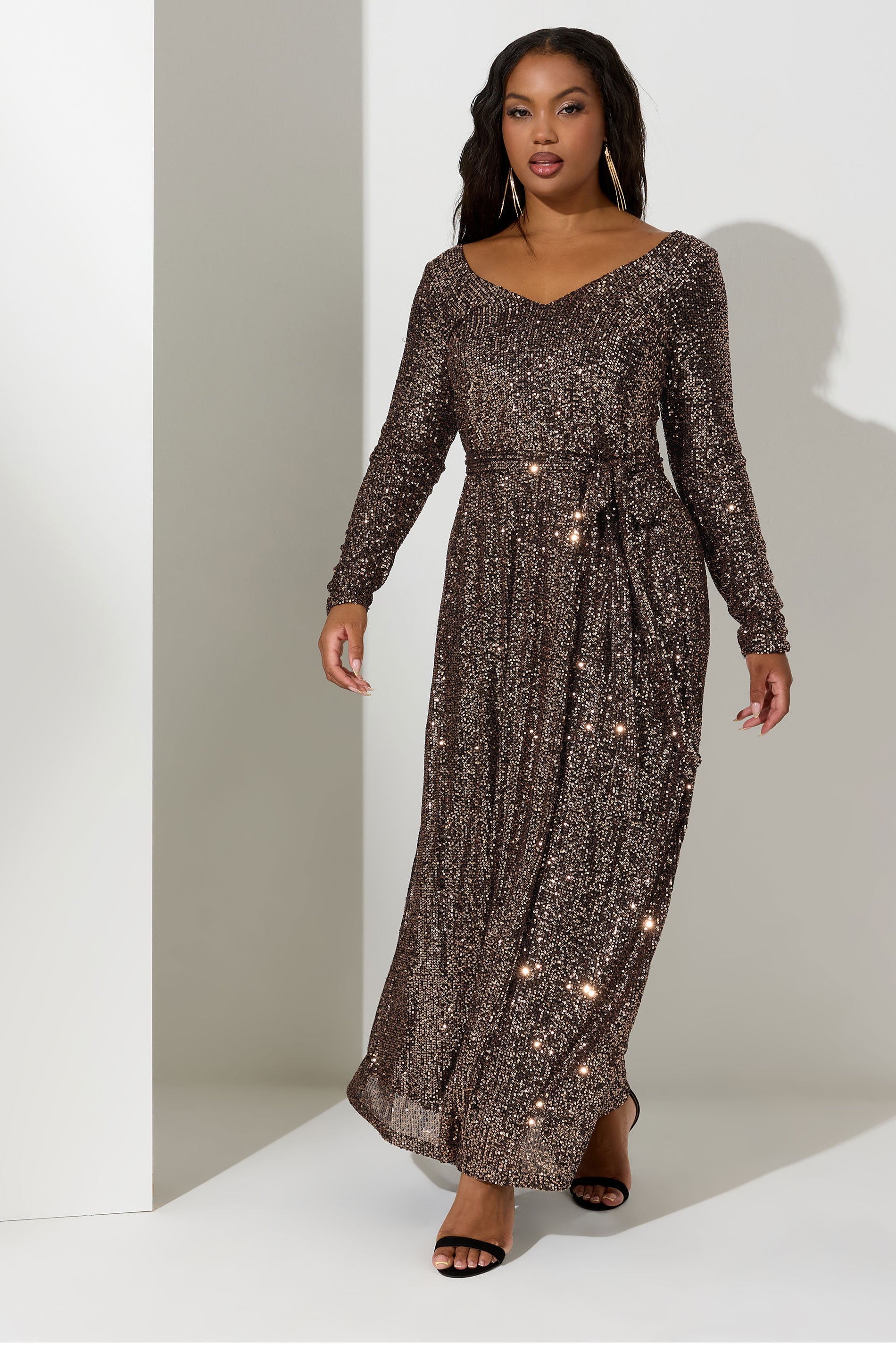 YOURS LONDON Plus Gold Sequin Maxi Dress | Yours Clothing 3