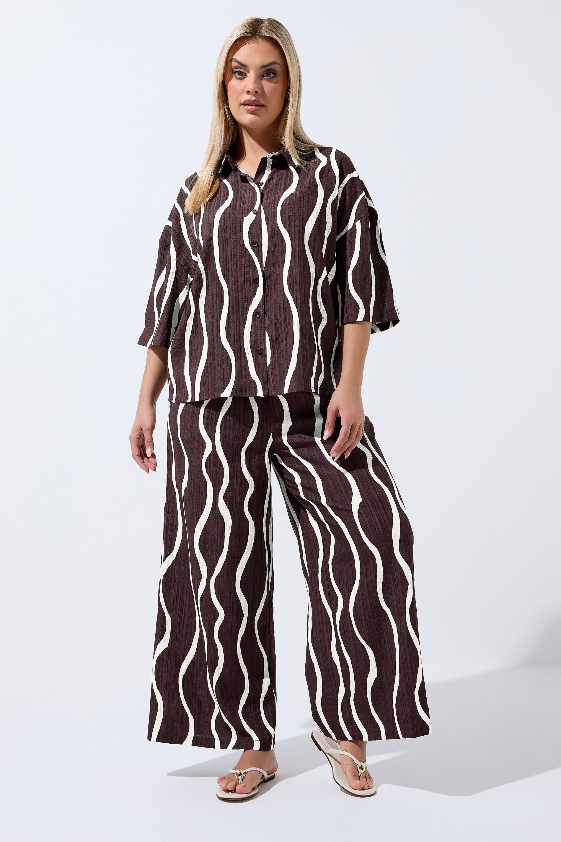 LIMITED COLLECTION Plus Size Brown Wavy Print Boxy Shirt | Yours Clothing 1
