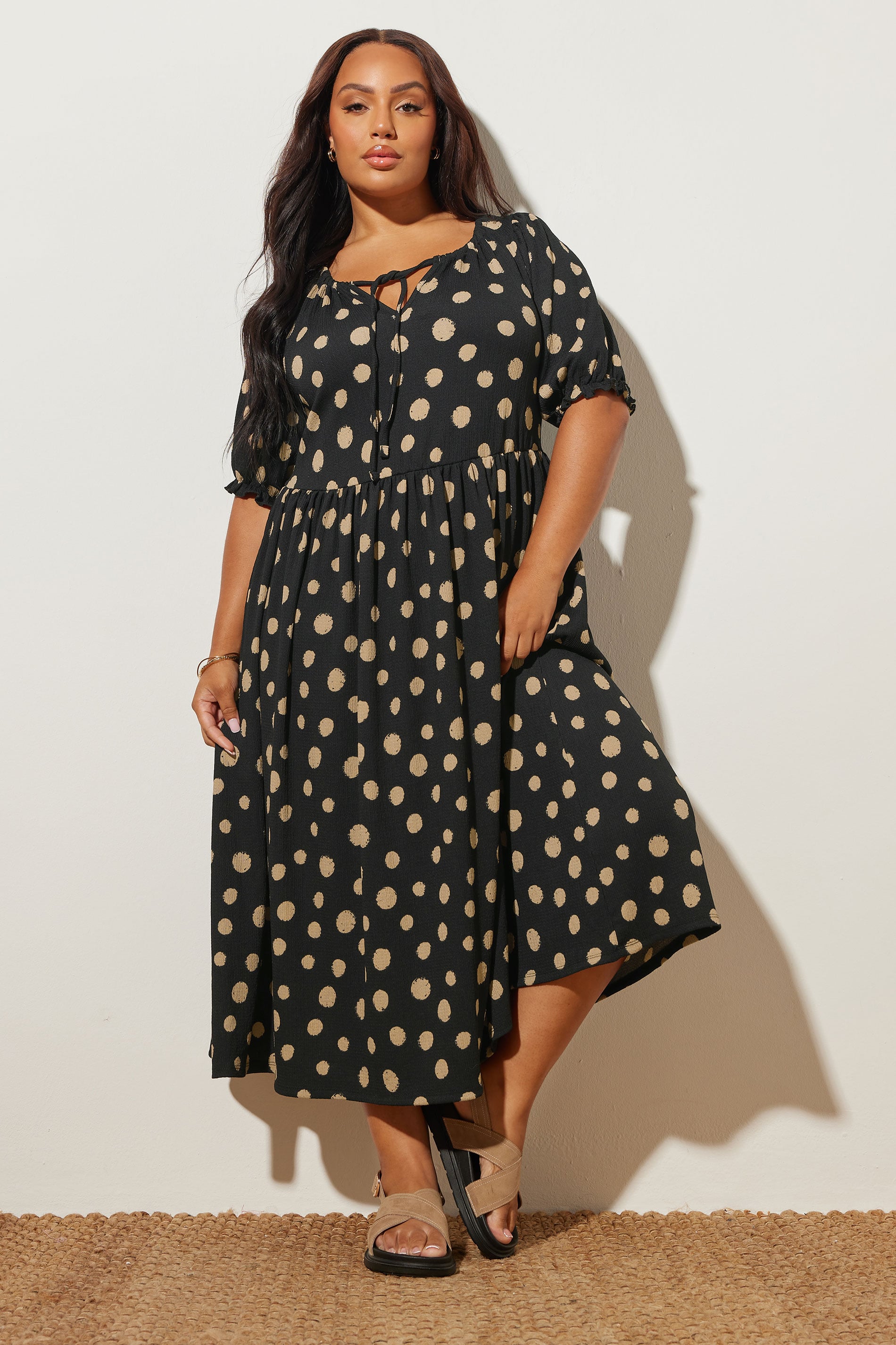 YOURS Plus Size Black Spot Print Textured Dress | Yours Clothing 2