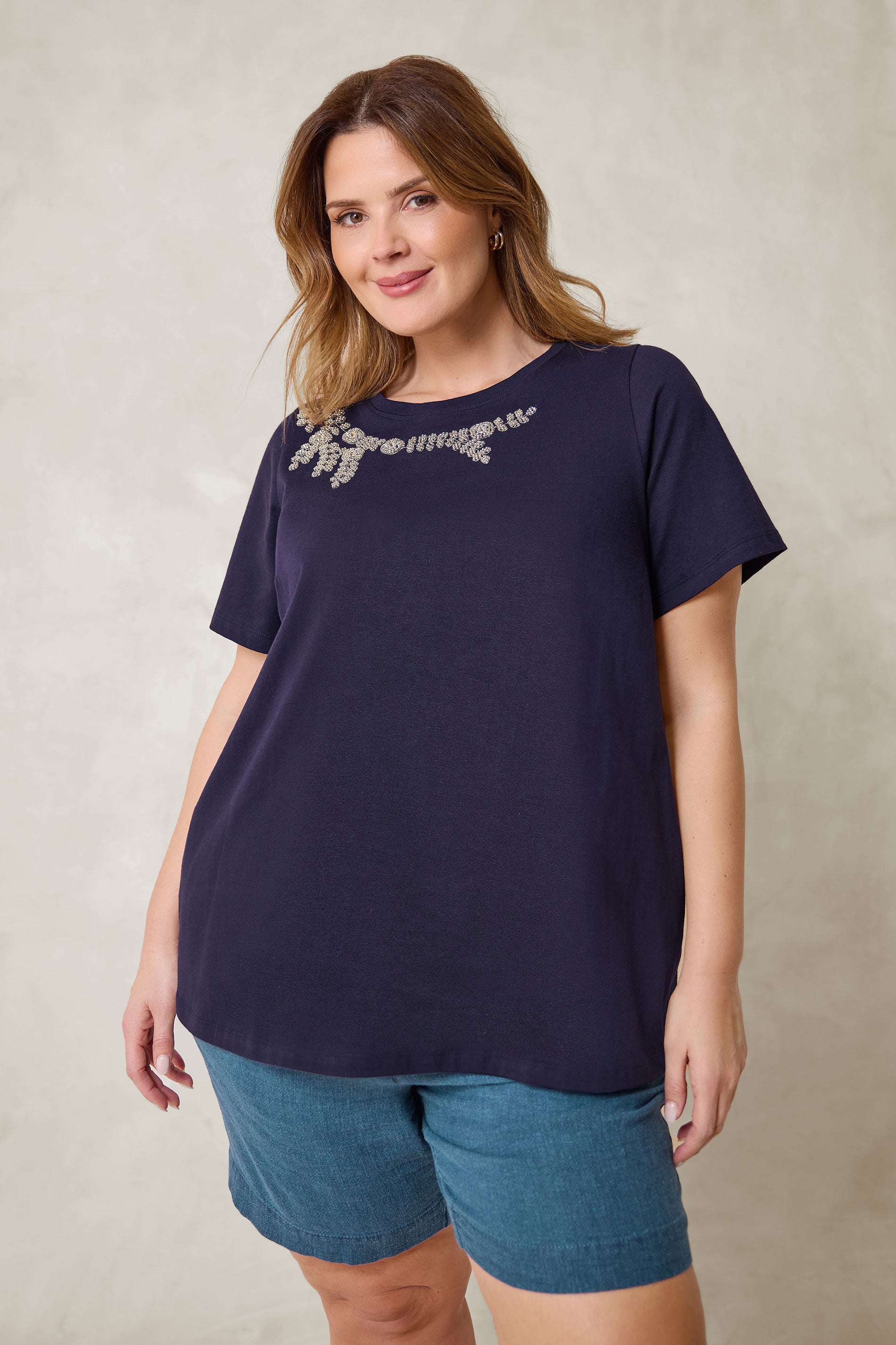Evans Women's Blue Plus Navy Beaded Flower Tshirt Size 30-32