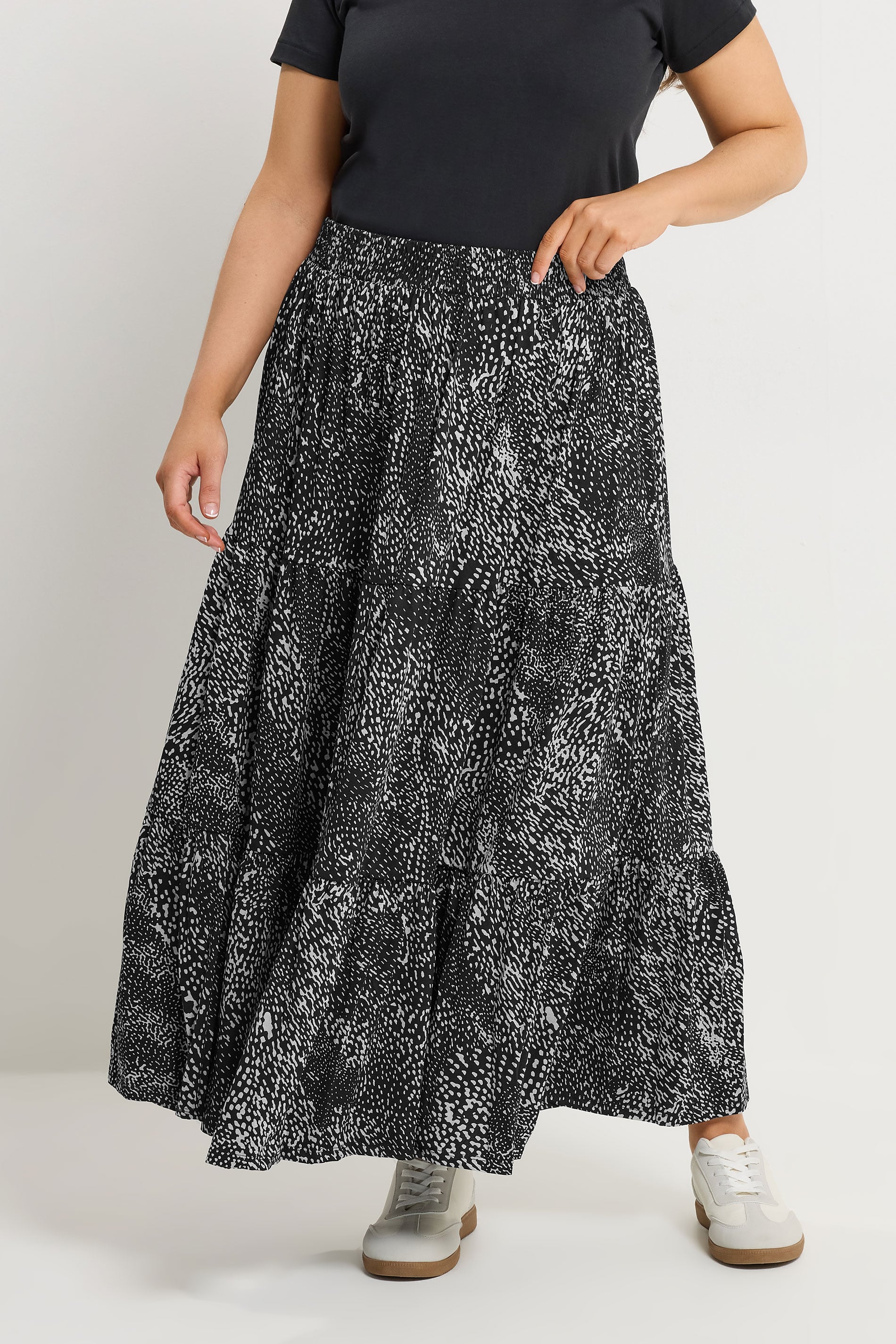 YOURS Plus Size Black Abstract Print Tiered Skirt | Yours Clothing 3