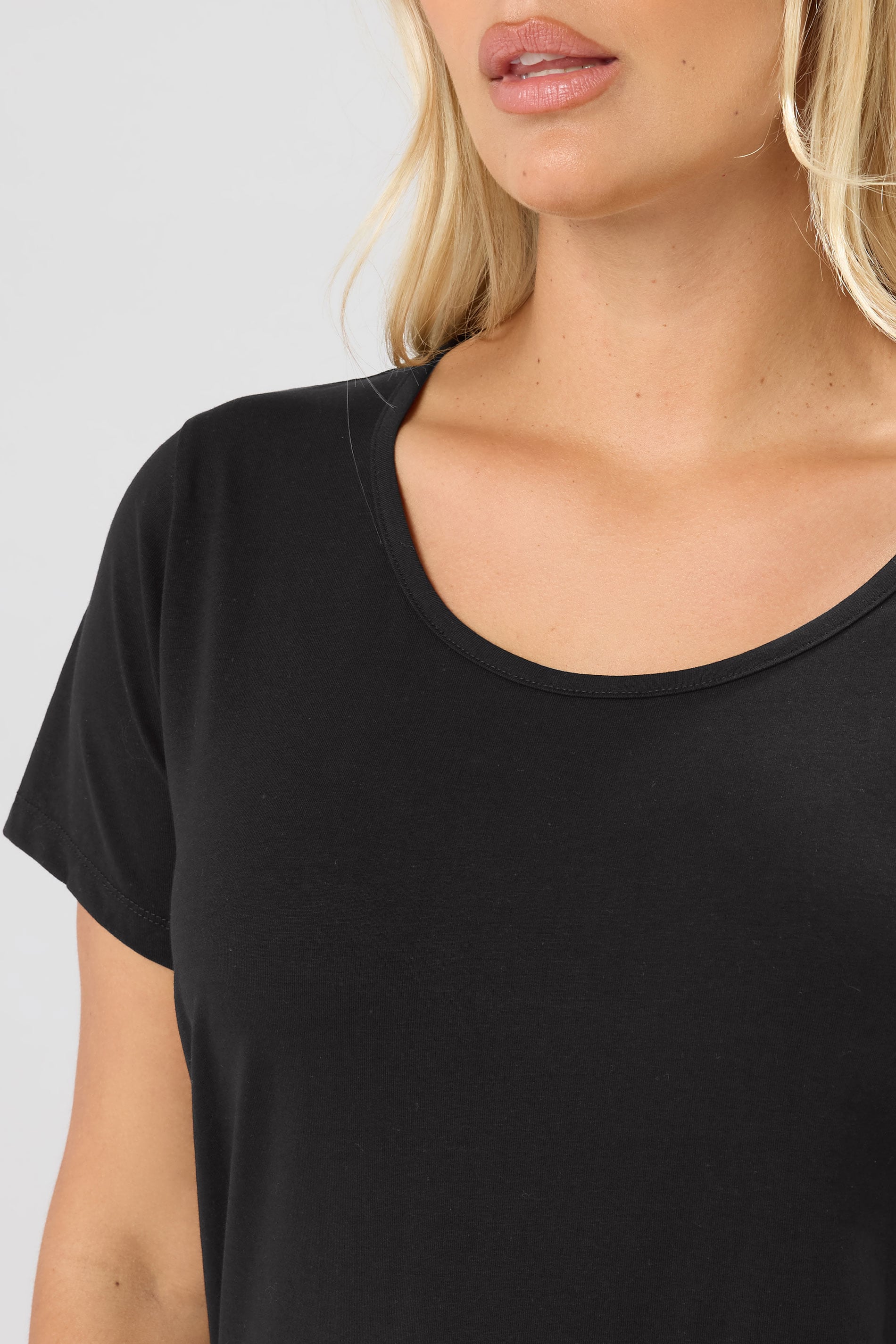 Plus Size Black Longline T-Shirt | Yours Clothing 4