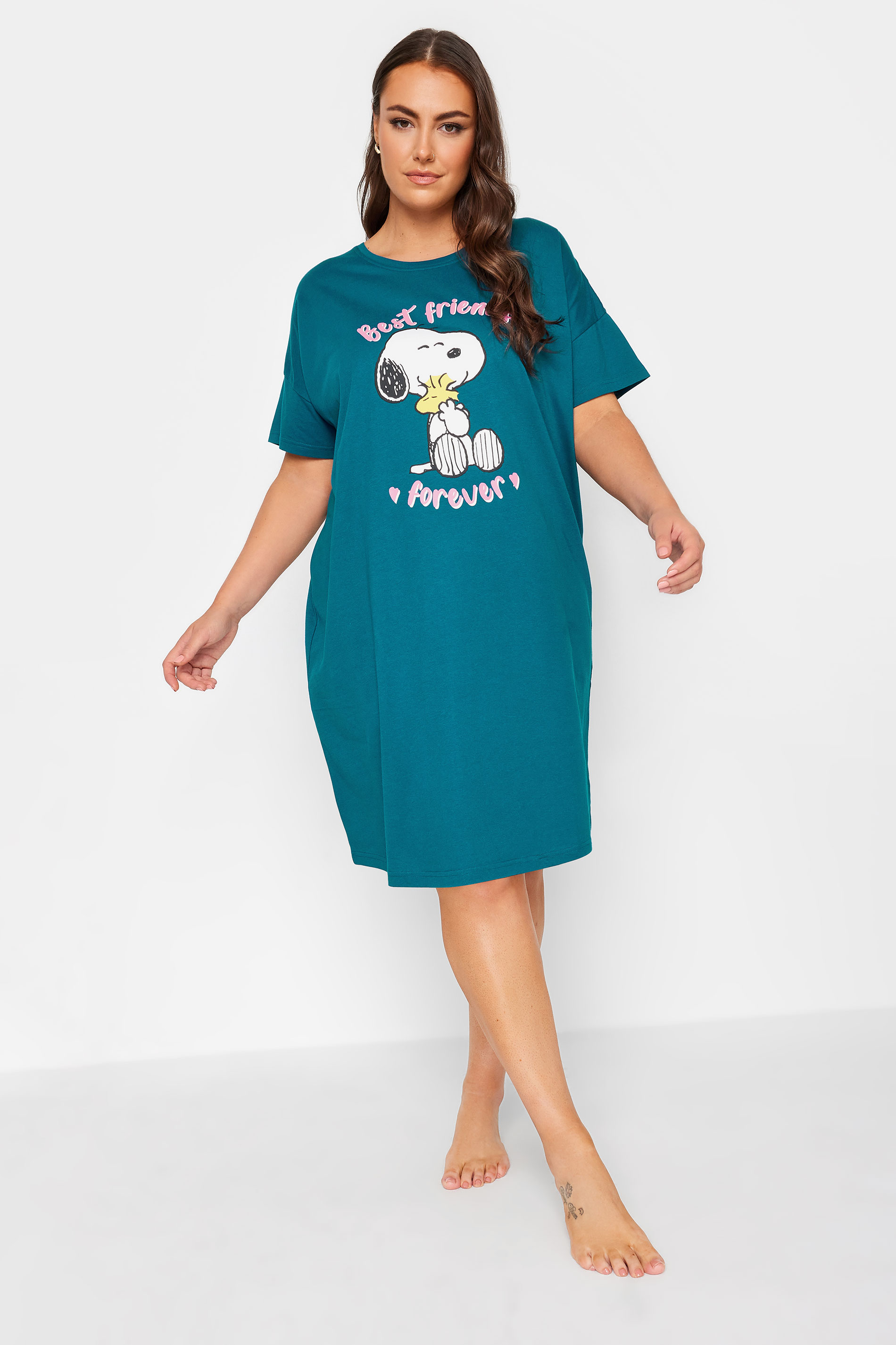 YOURS Plus Size Green Snoopy 'Best Friends' Sleep Tee Nightdress | Yours Clothing 1