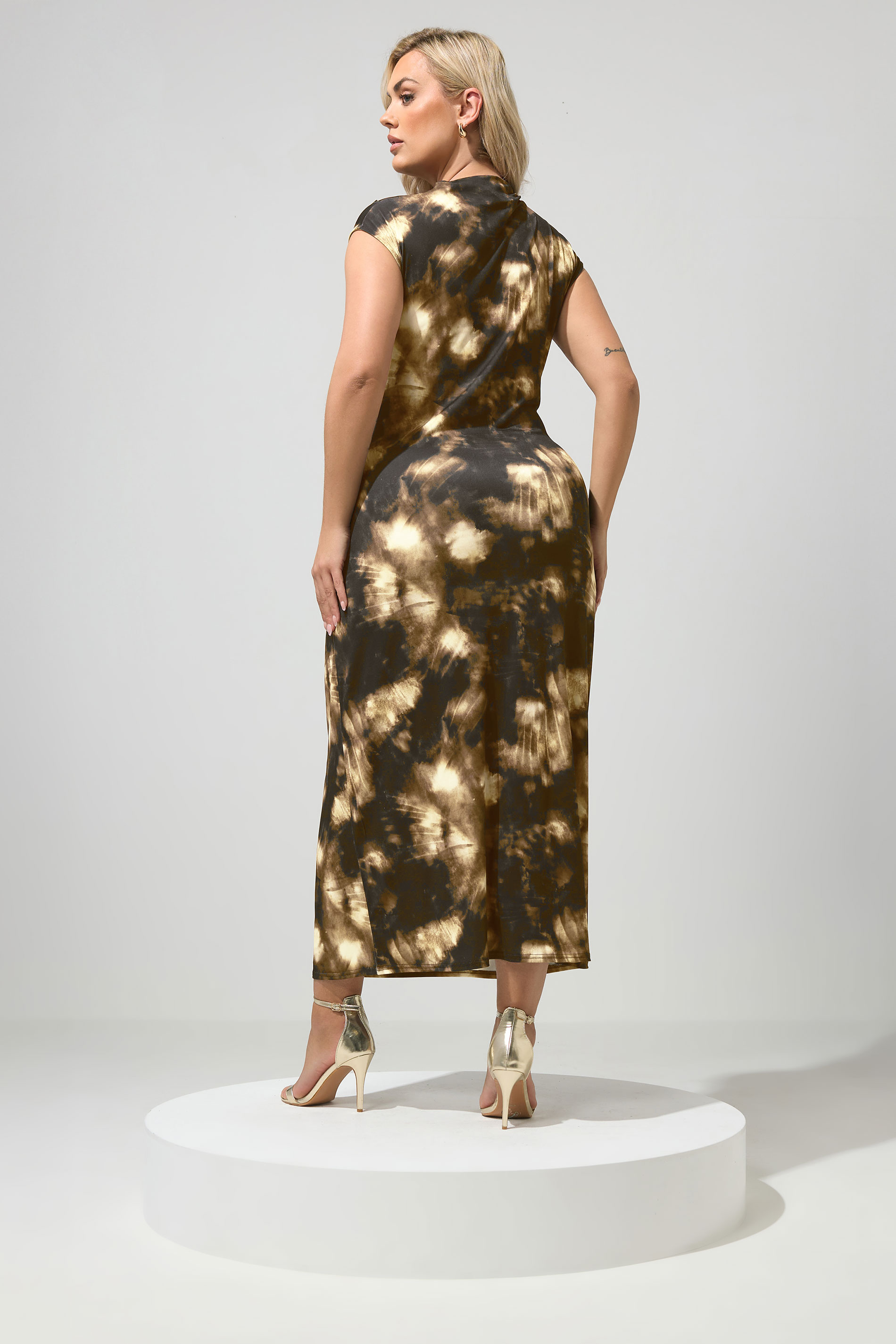 YOURS LONDON Plus Size Chocolate Brown Abstract Drape Dress | Yours Clothing 2