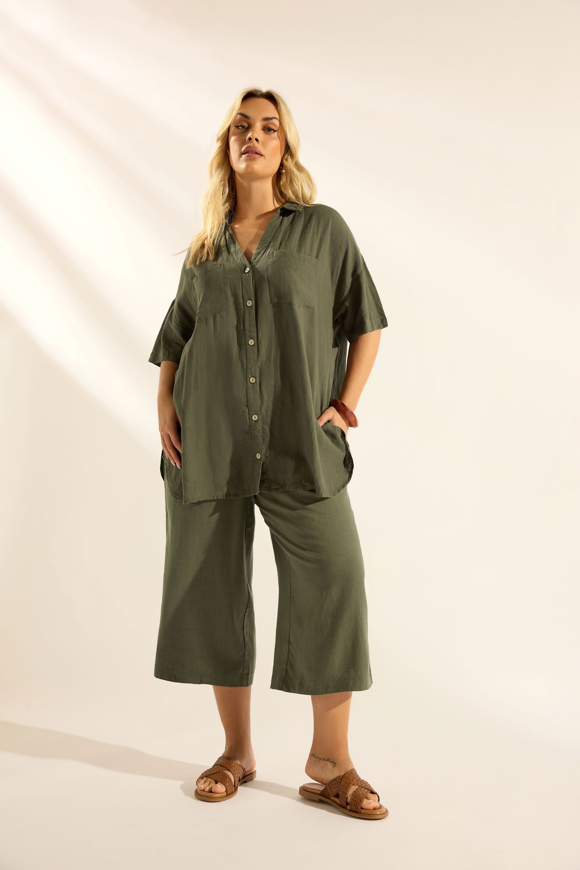 YOURS Plus Size Olive Green Cropped Linen Trousers | Yours Clothing 3